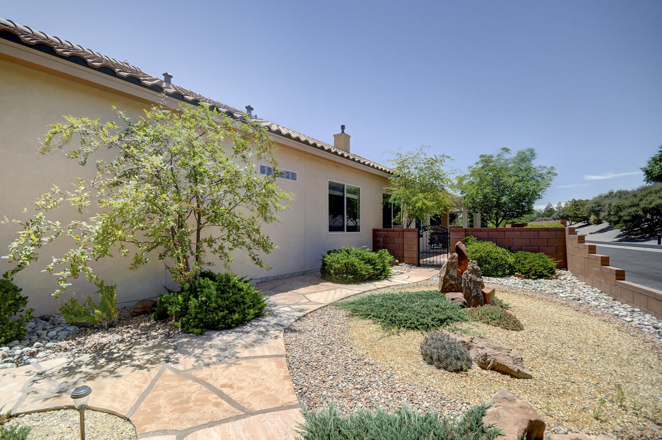 801 Golden Yarrow Trail