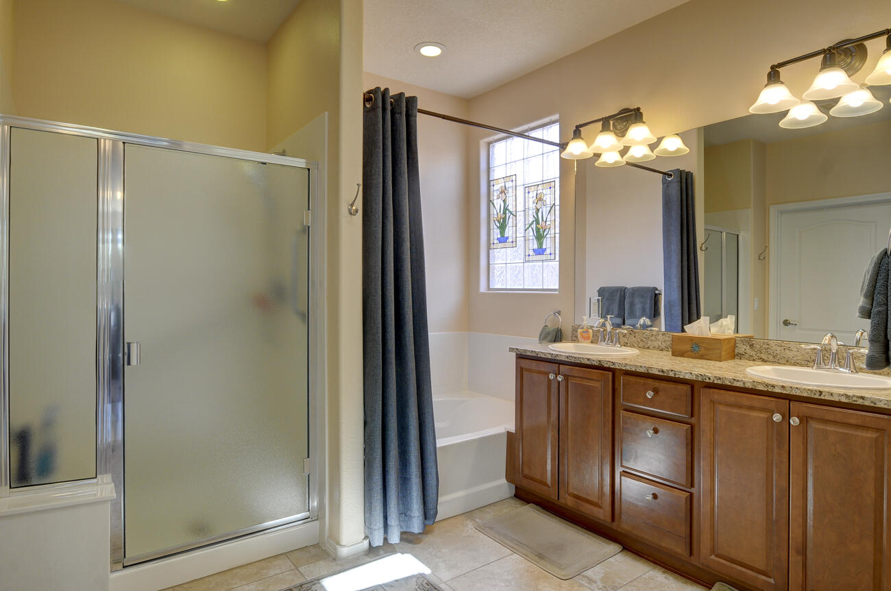 801 Golden Yarrow Trail