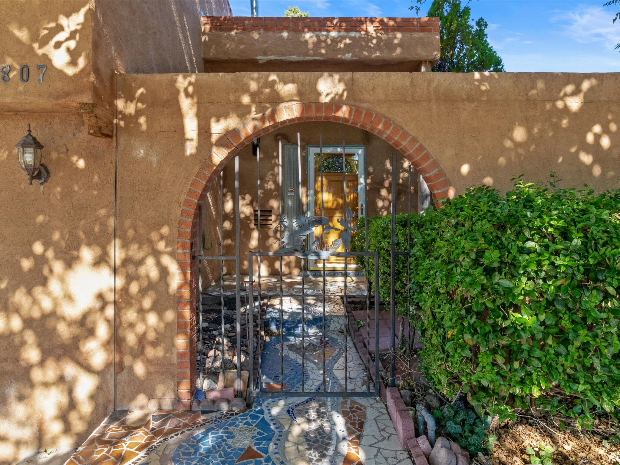 6807 Frantz Drive NE
