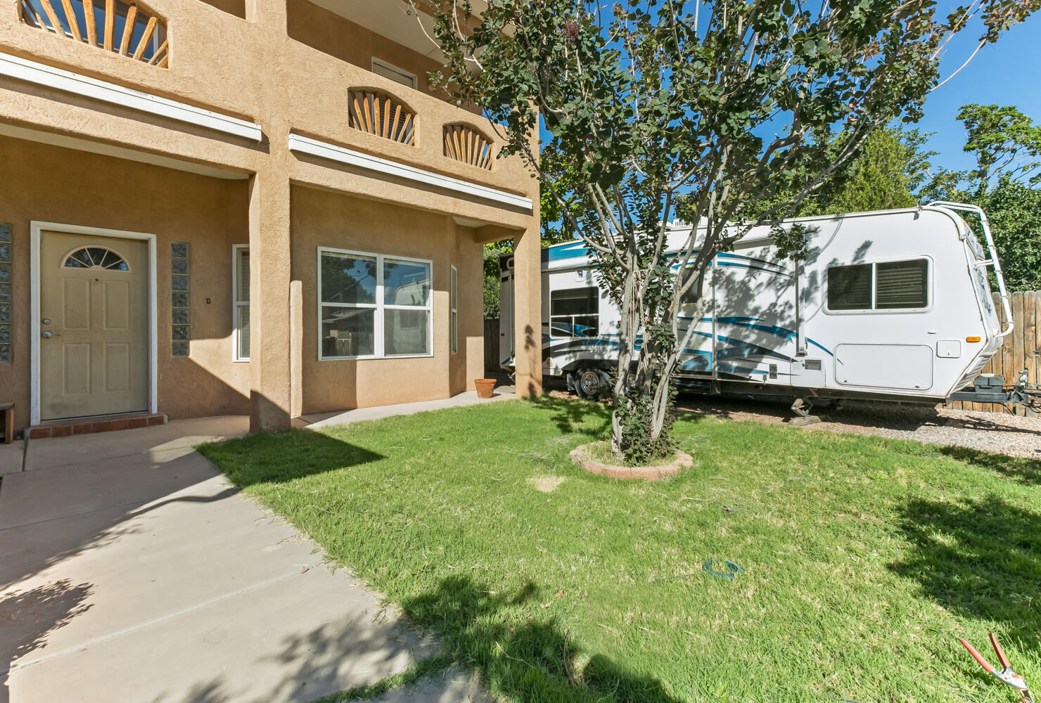 2305 Don Onofre Trail NW