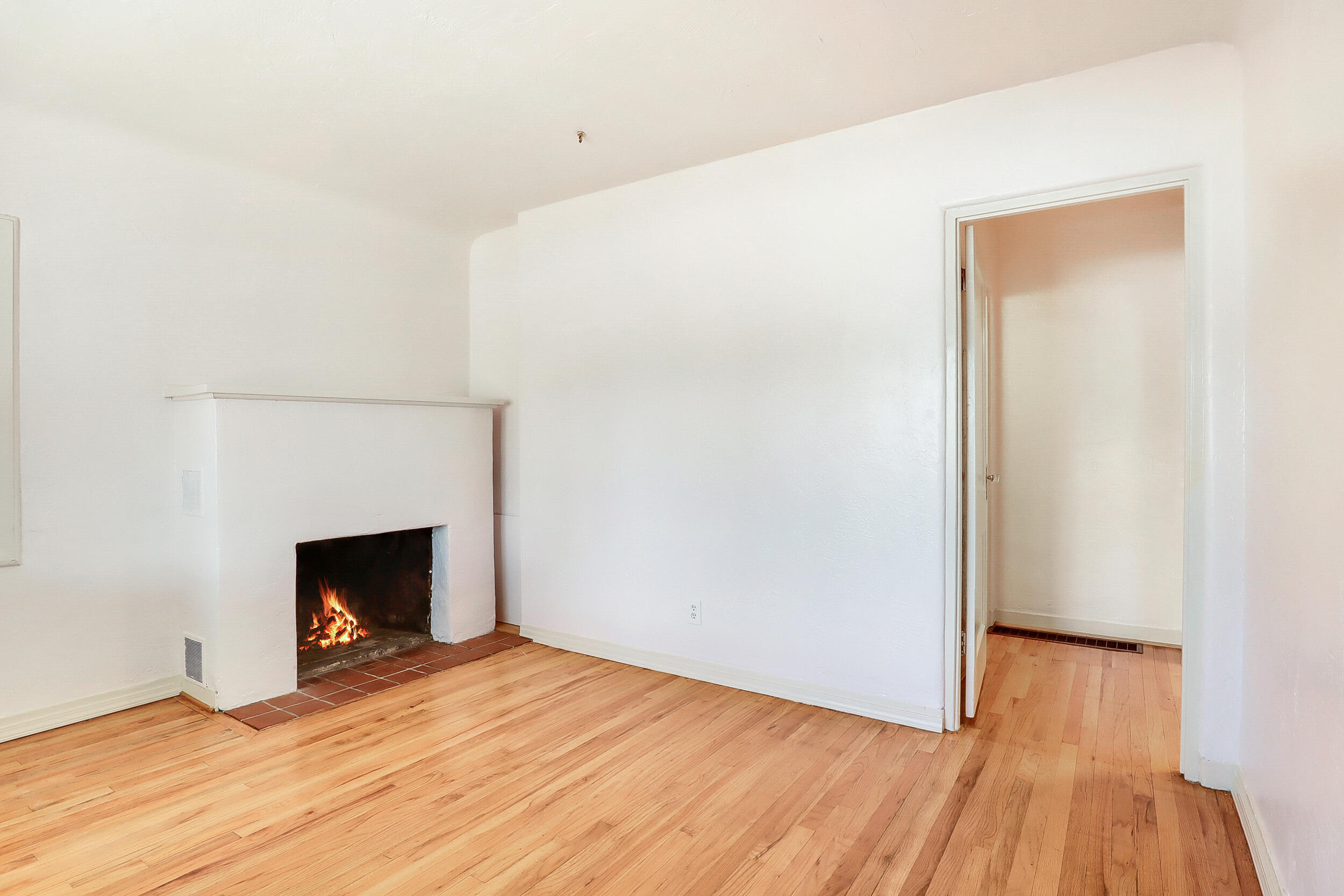 2902 Campus Boulevard NE