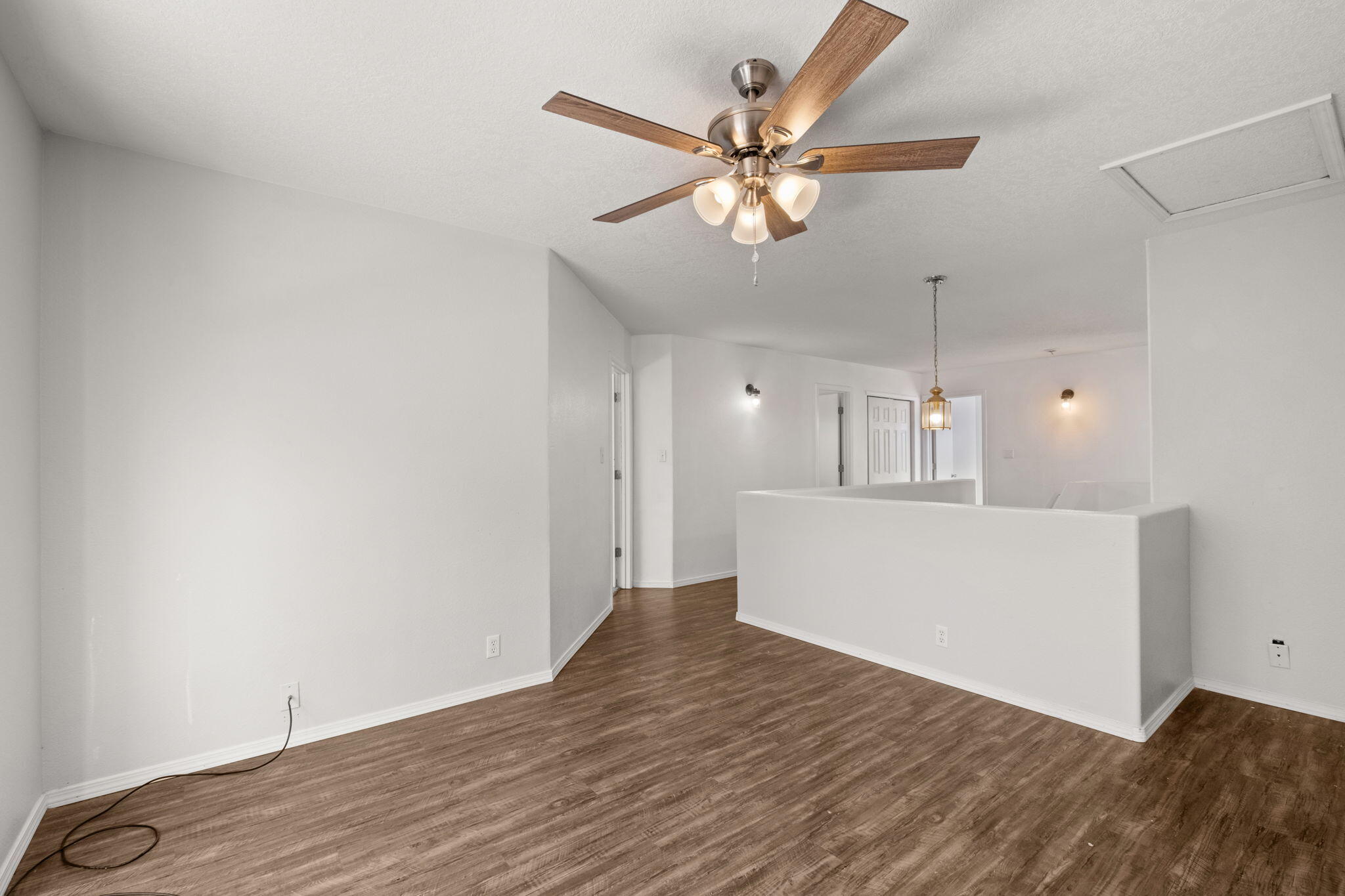 5812 Night Shadow Avenue NW