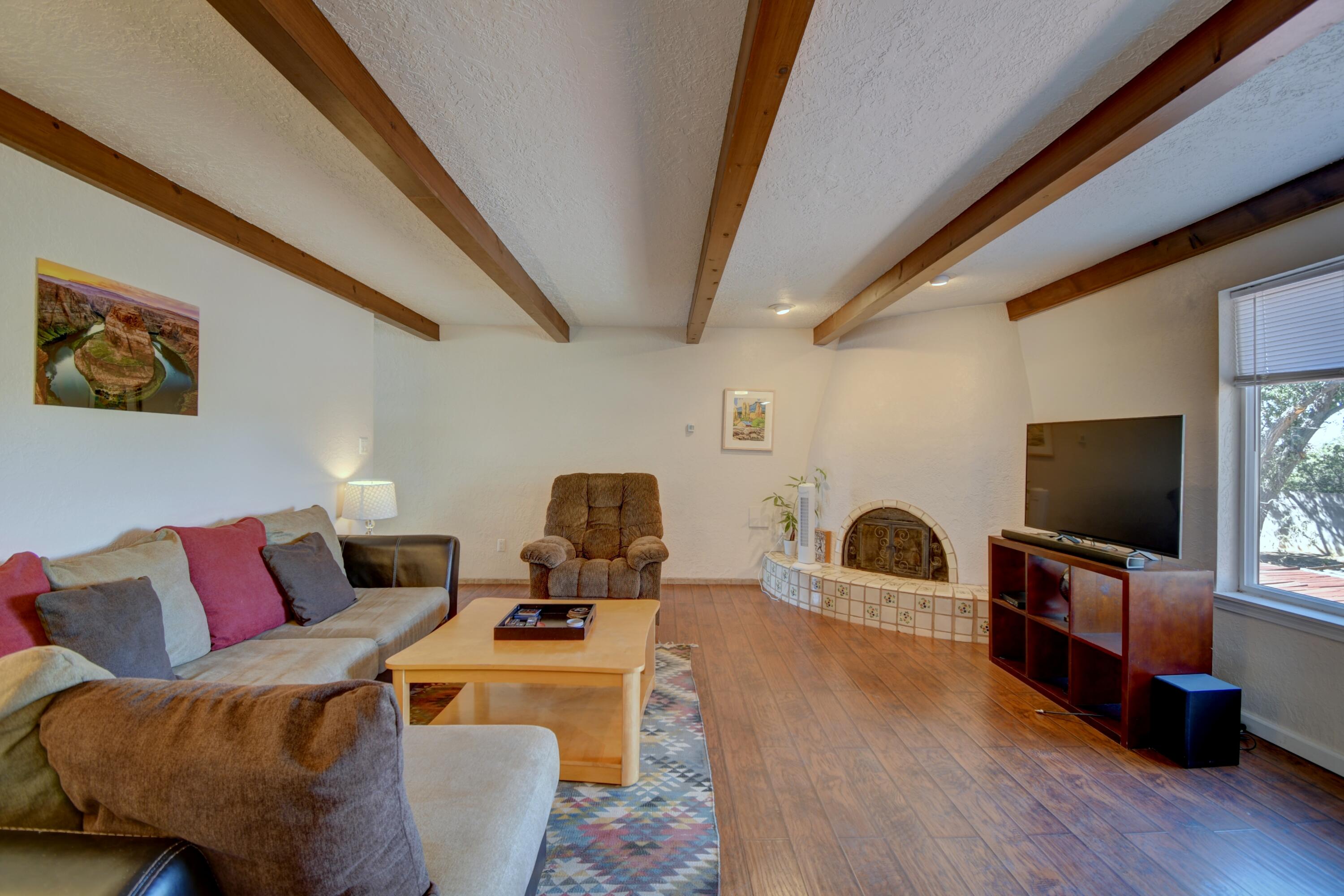4005 Cibola Village Drive NE