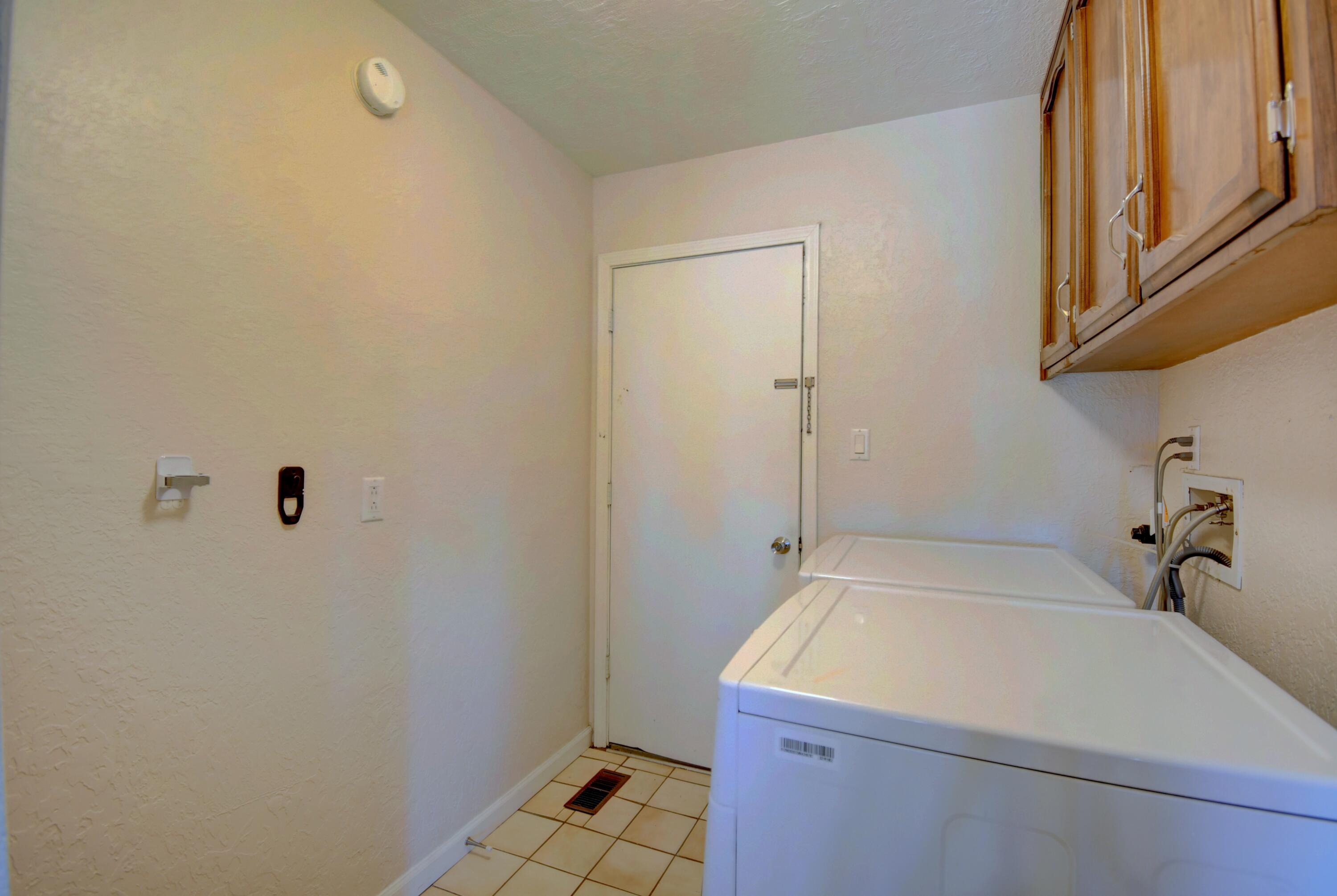 4005 Cibola Village Drive NE