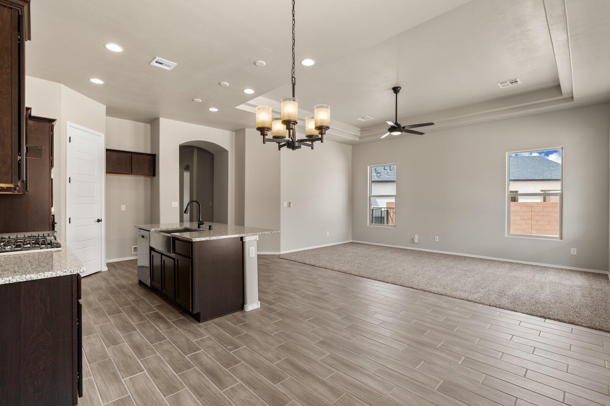 1505 TIERRA DEL NORTE Loop NE