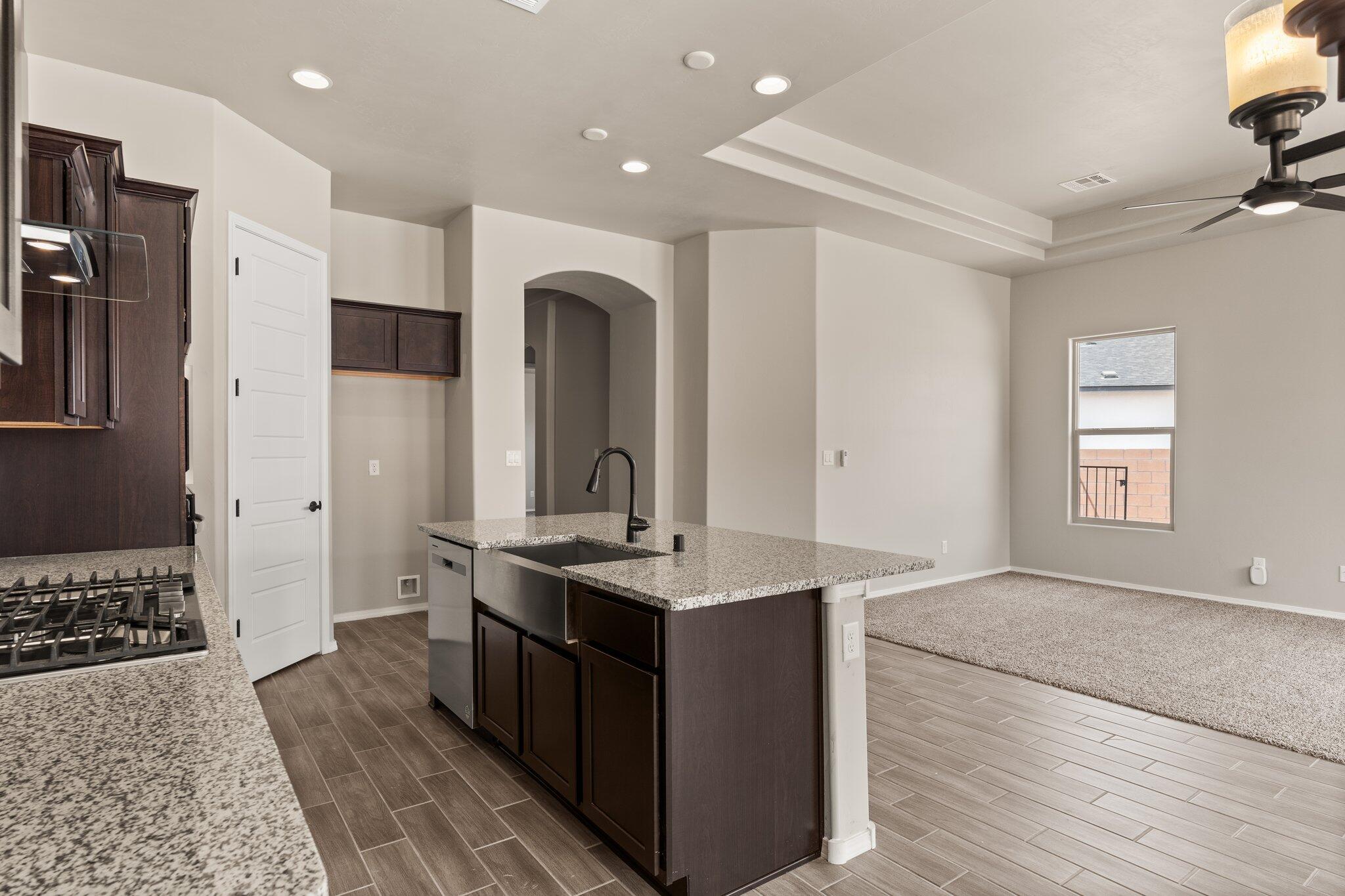 1505 TIERRA DEL NORTE Loop NE