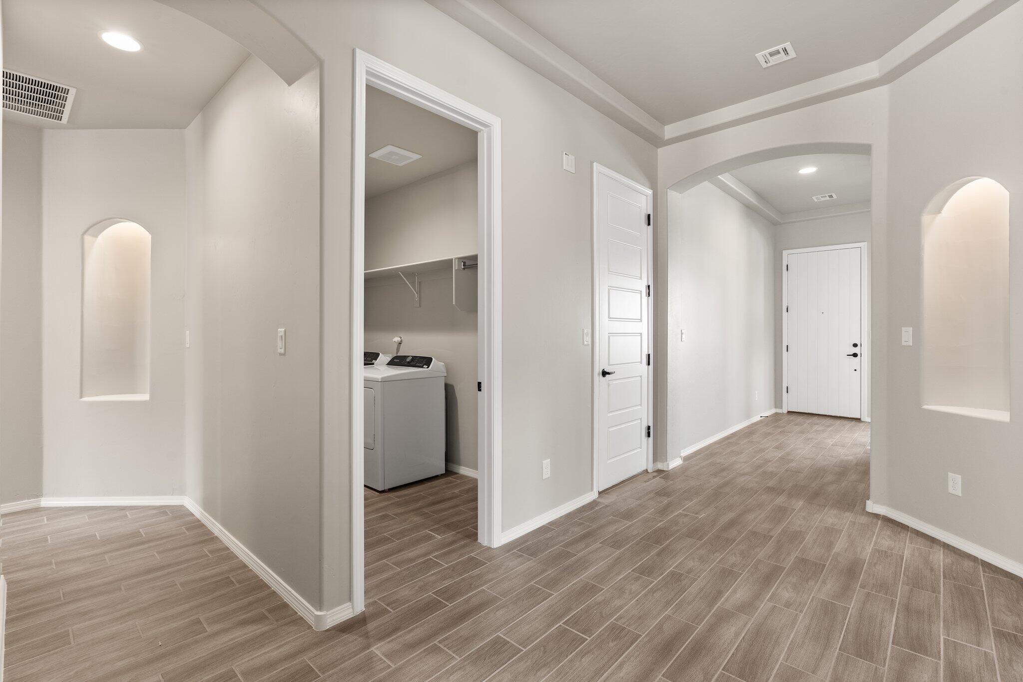 1505 TIERRA DEL NORTE Loop NE