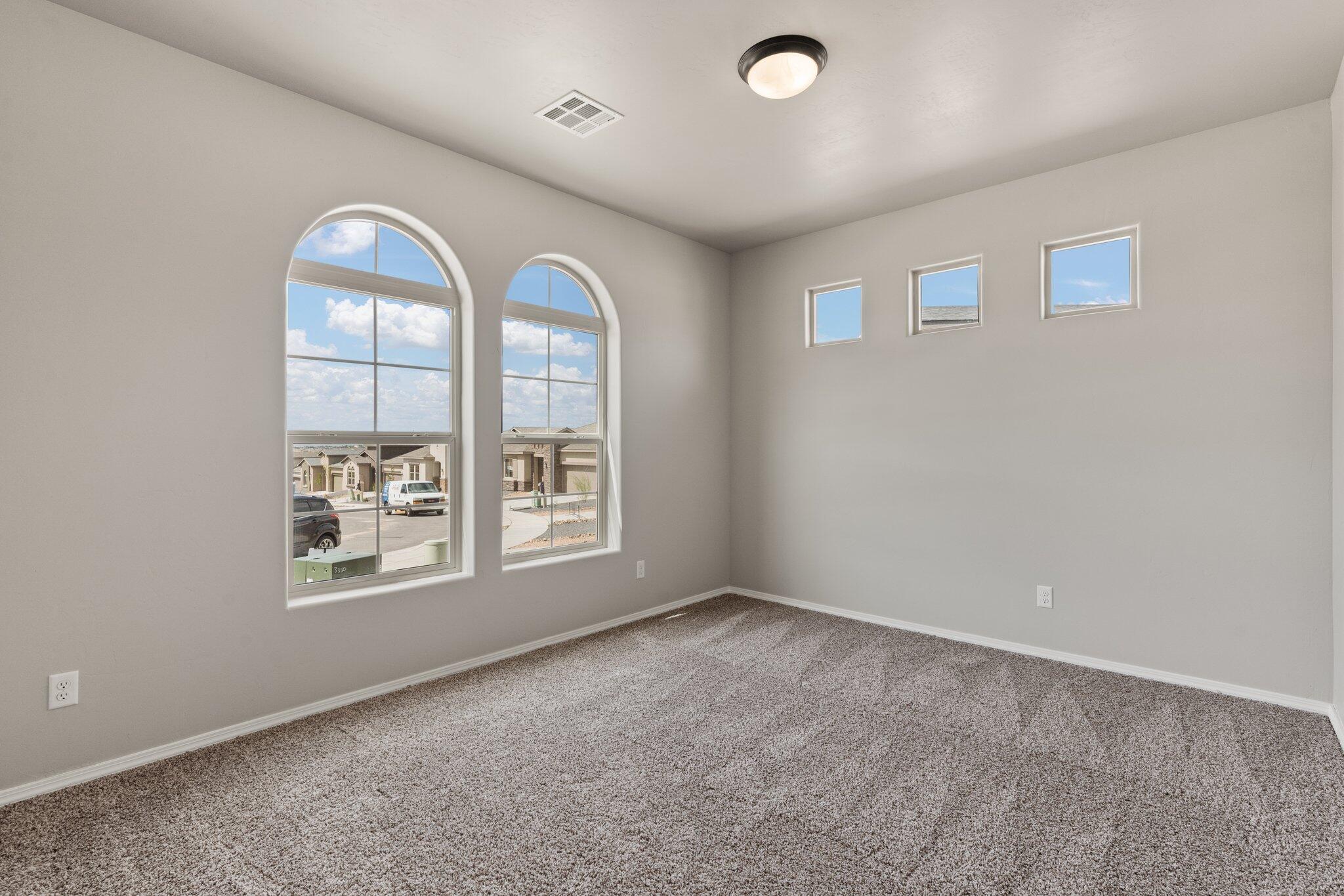 1505 TIERRA DEL NORTE Loop NE
