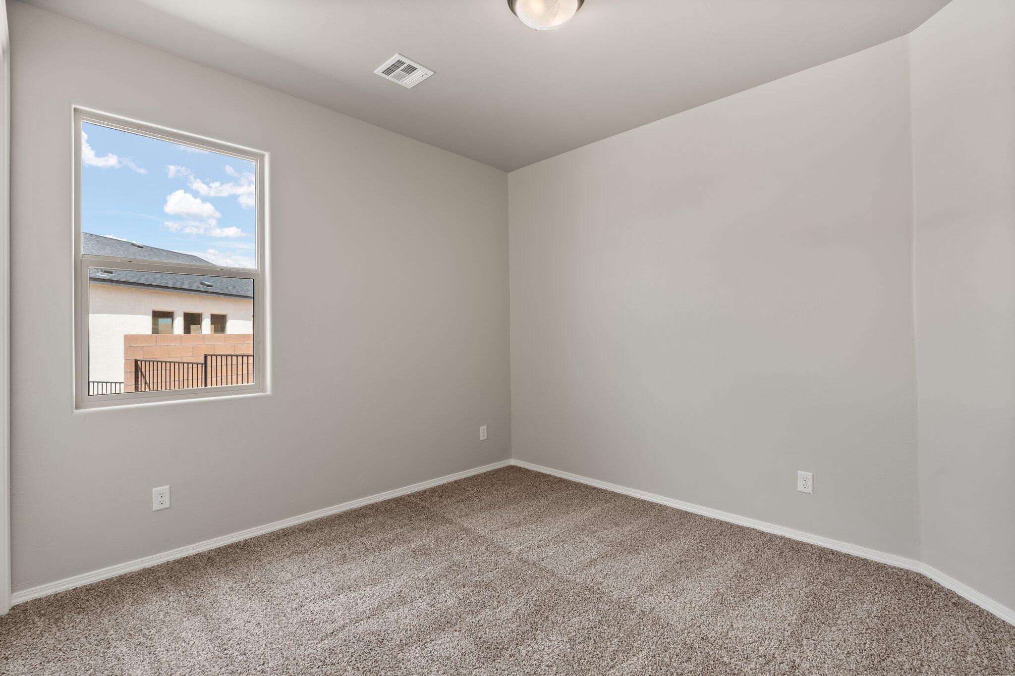 1505 TIERRA DEL NORTE Loop NE