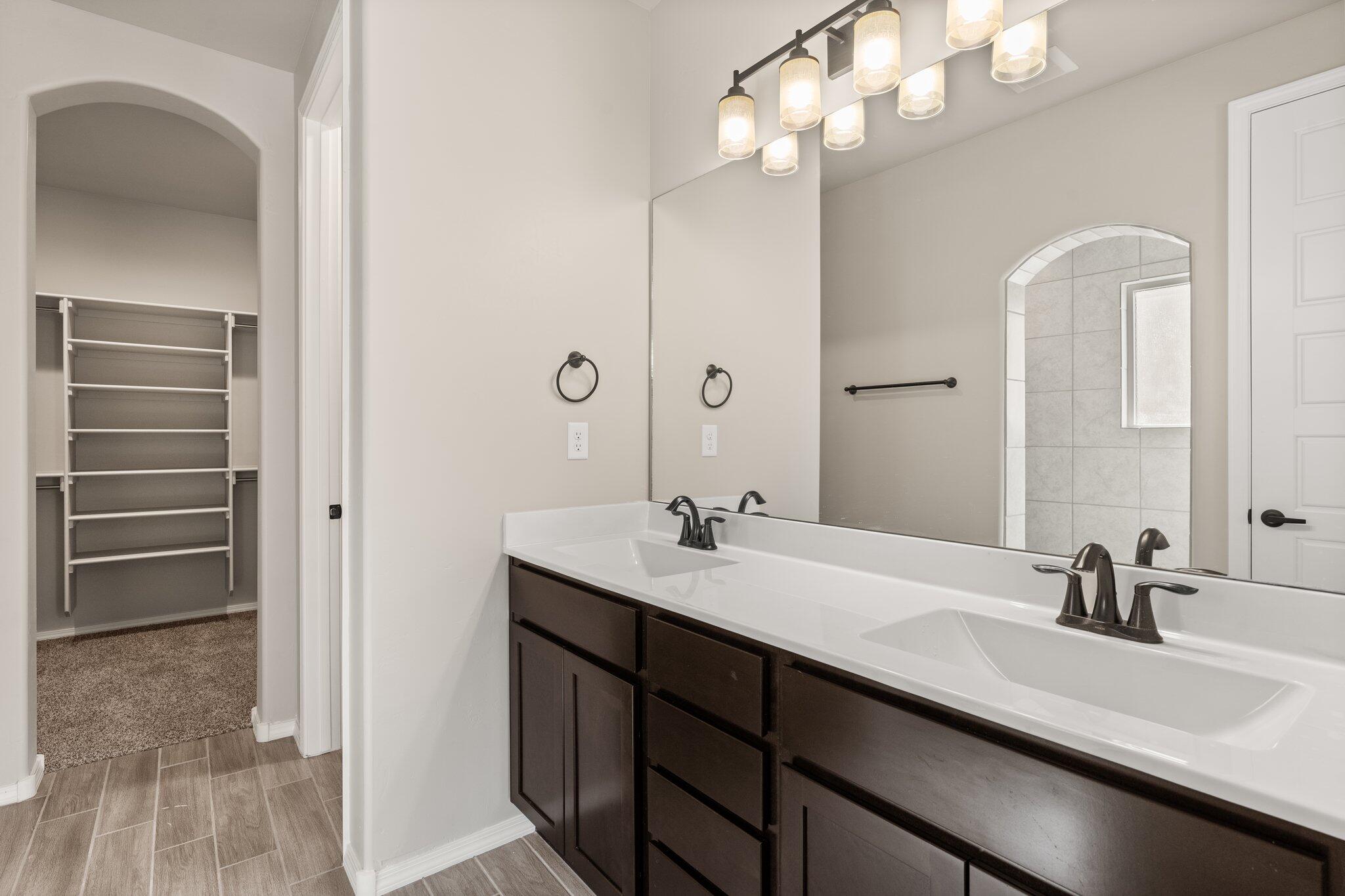 1505 TIERRA DEL NORTE Loop NE