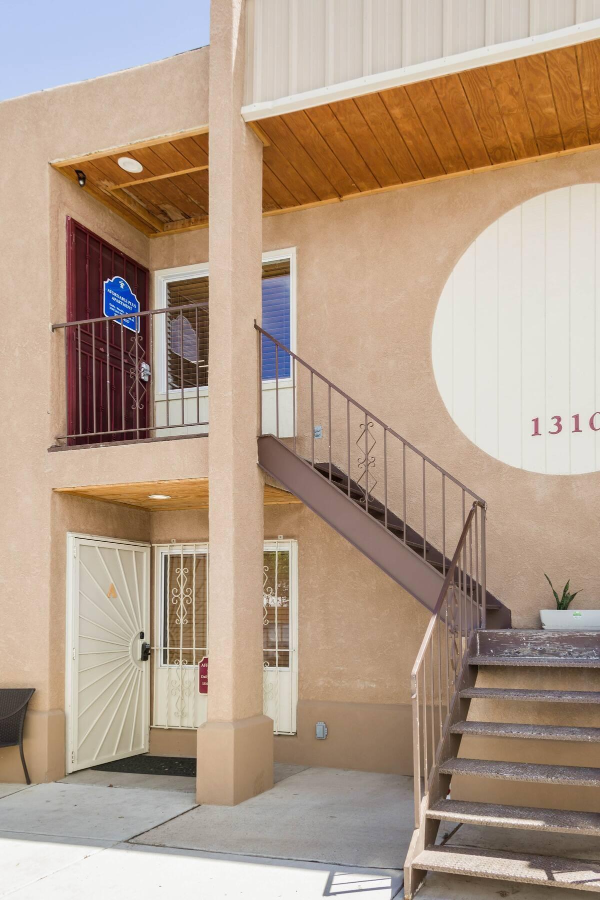 1310 San Pedro Drive SE
