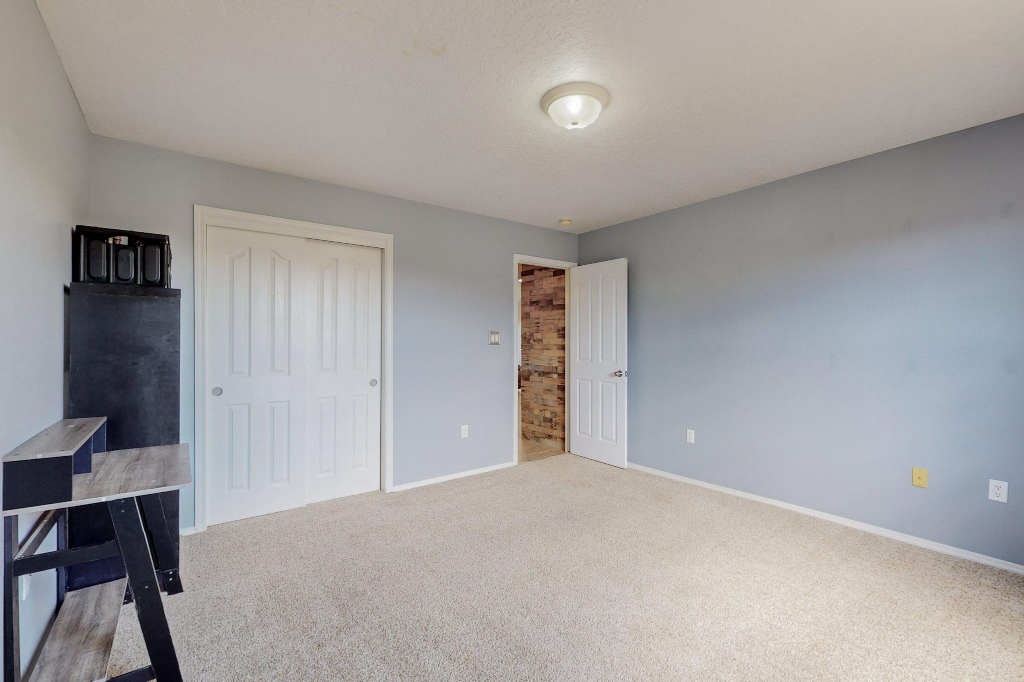 209 E Venus Road