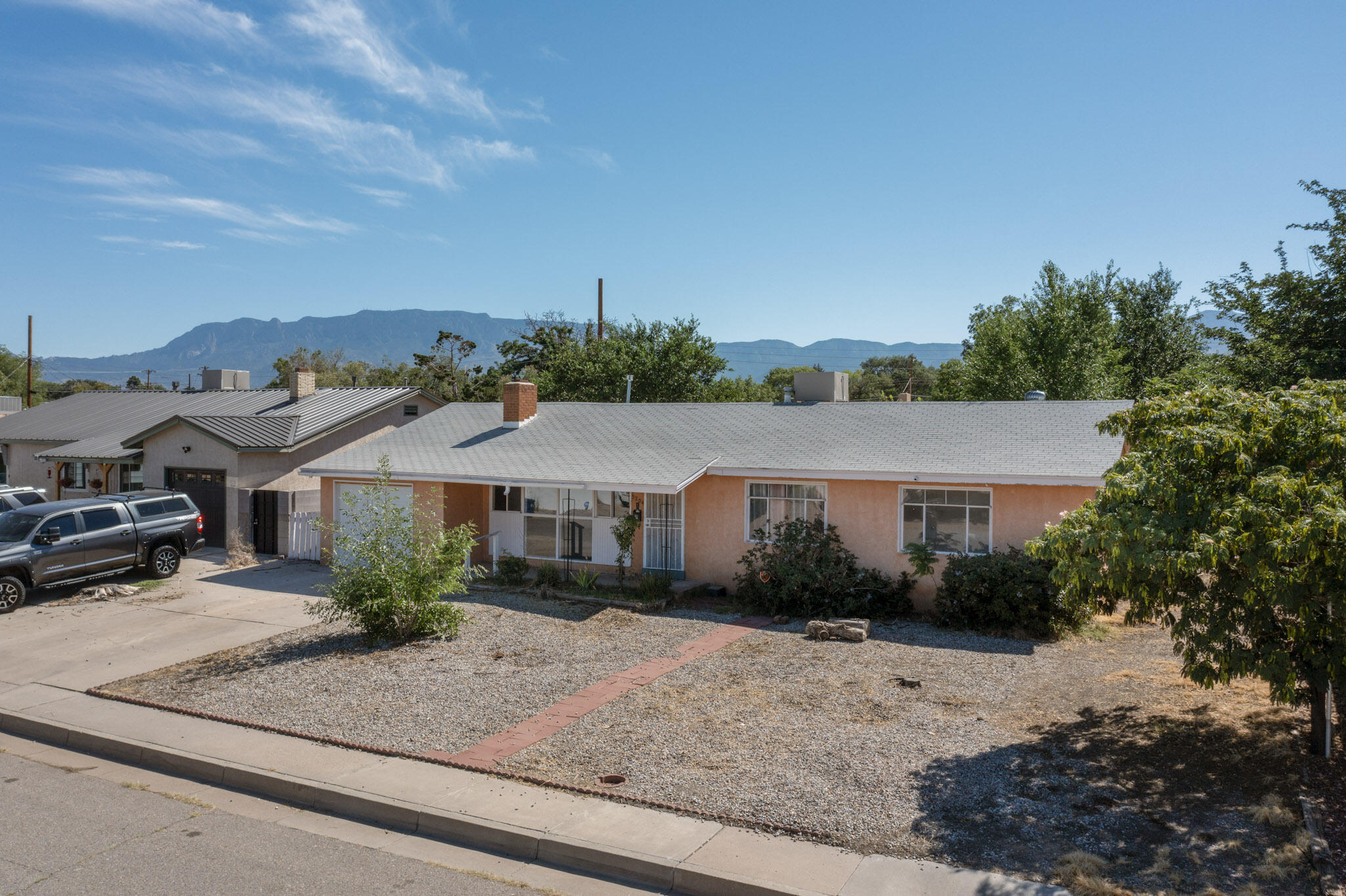 3204 Arizona Street NE