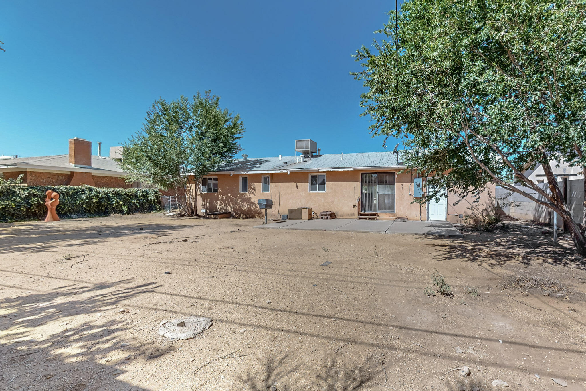 3204 Arizona Street NE