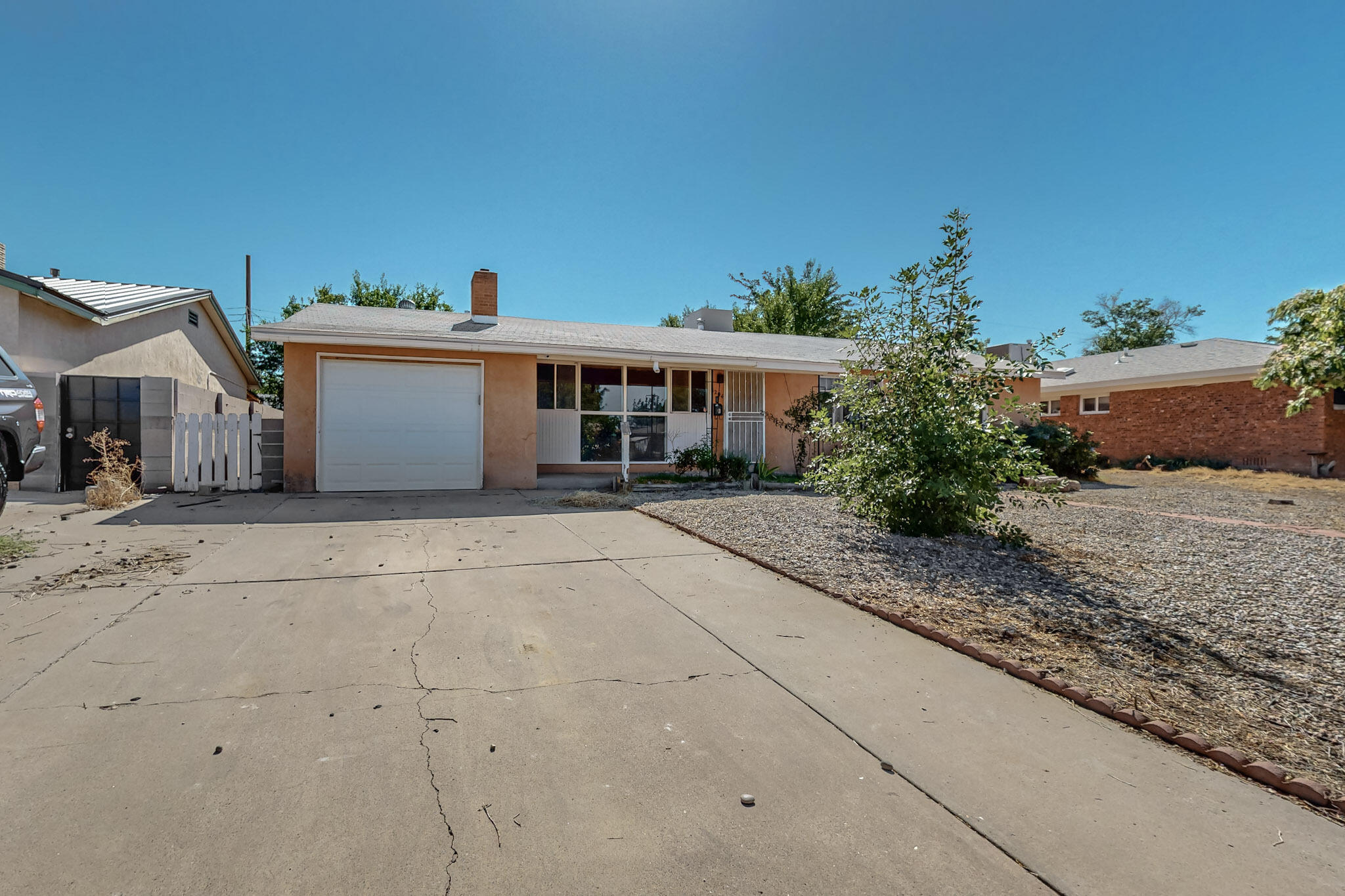 3204 Arizona Street NE