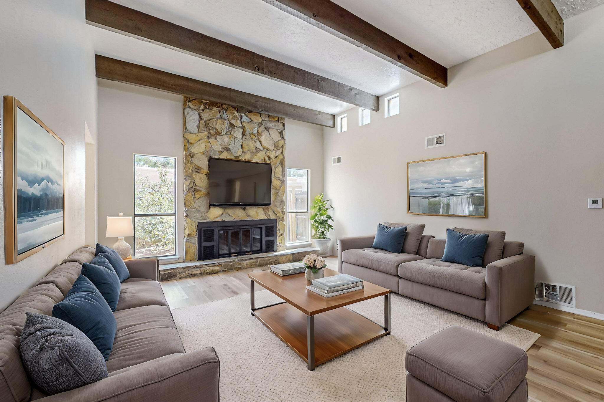7209 DEL PASADO NW