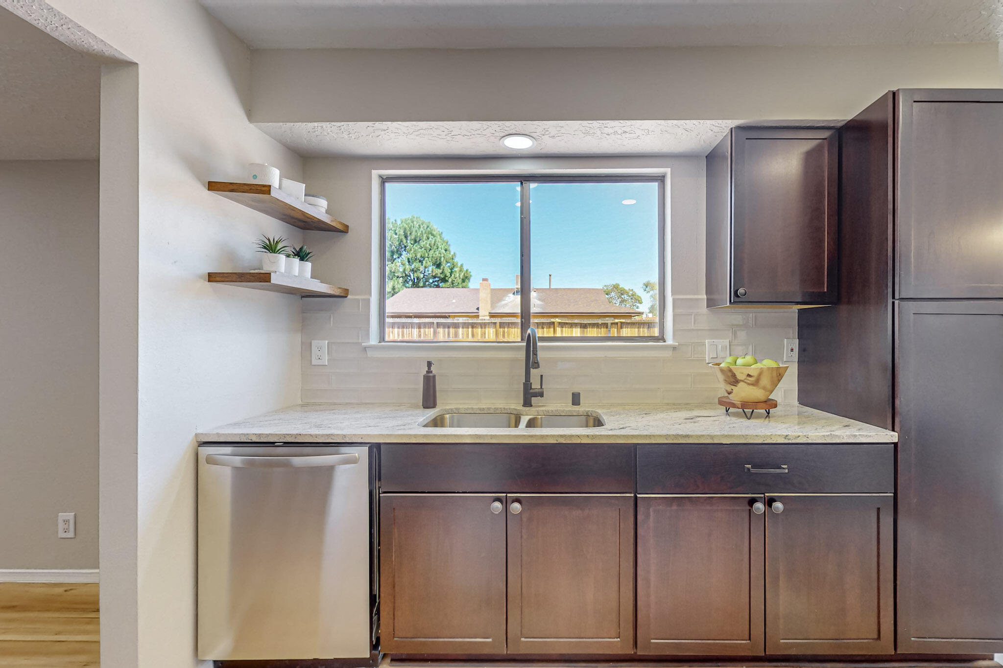 7209 DEL PASADO NW