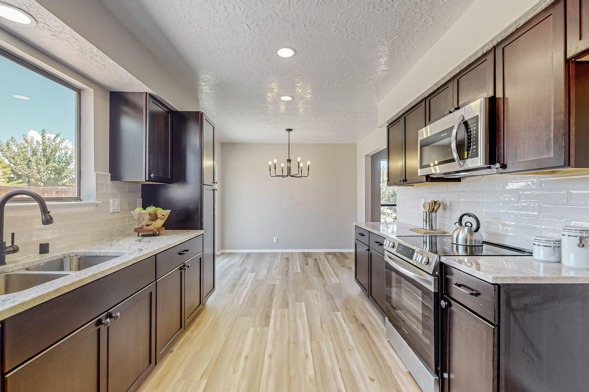 7209 DEL PASADO NW