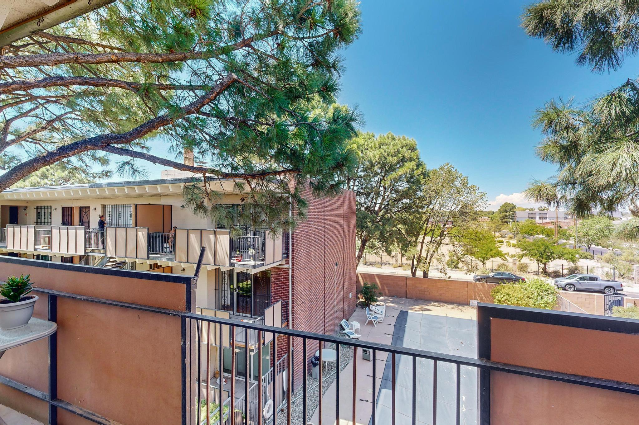 1100 Alvarado Drive SE 307