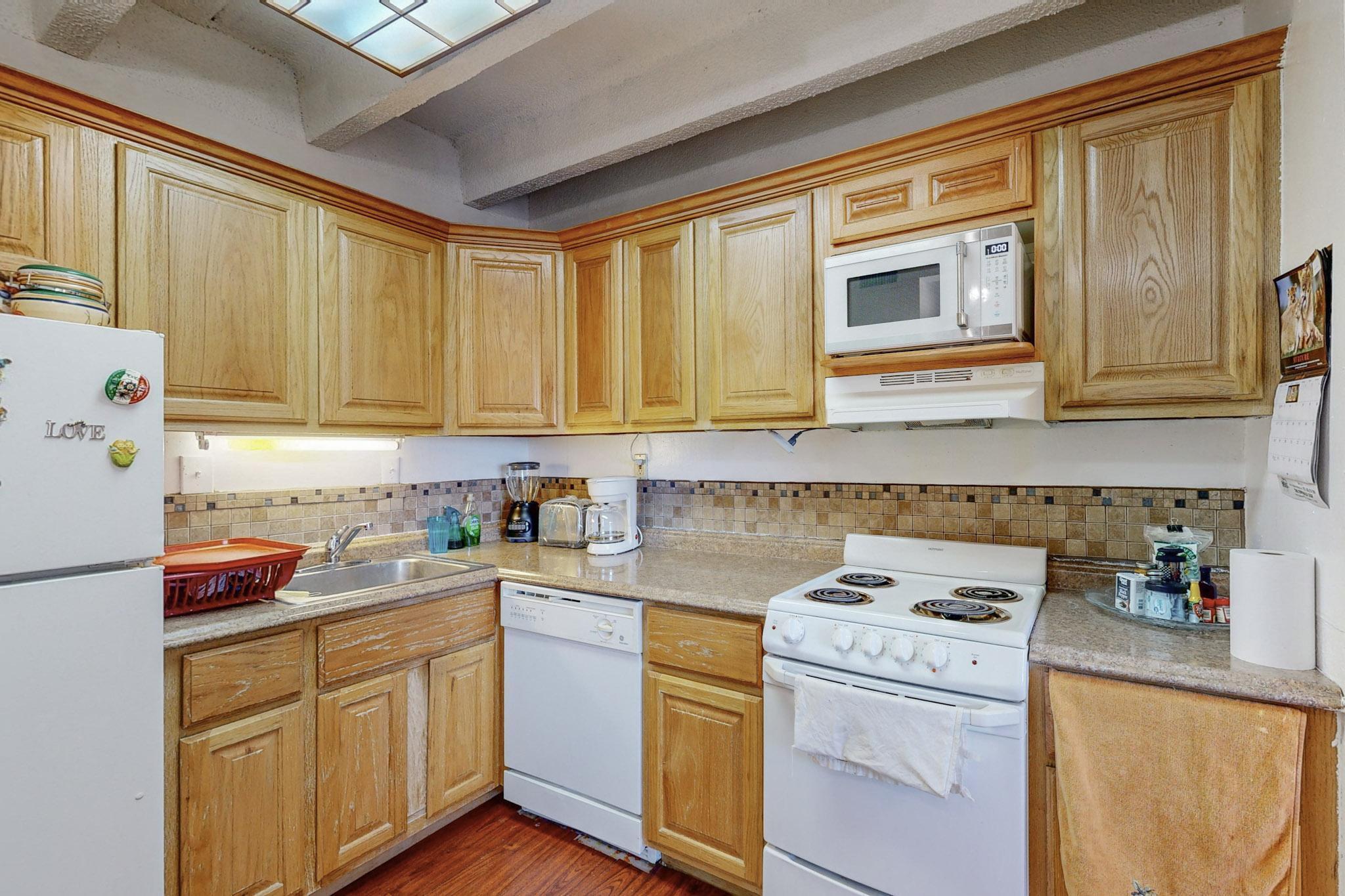 1100 Alvarado Drive SE 307