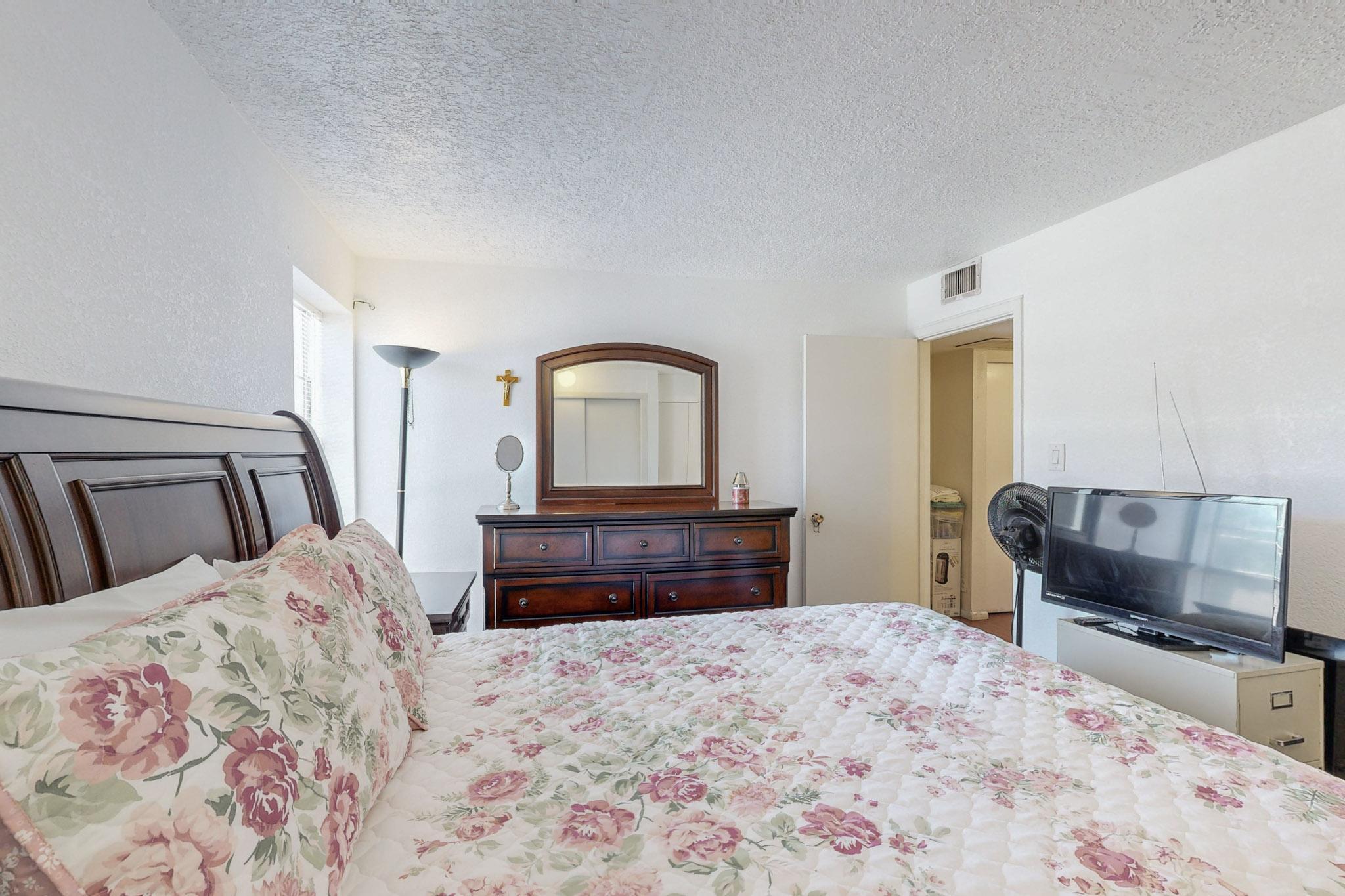 1100 Alvarado Drive SE 307