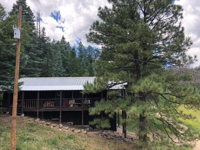 26 E Meadow Lane