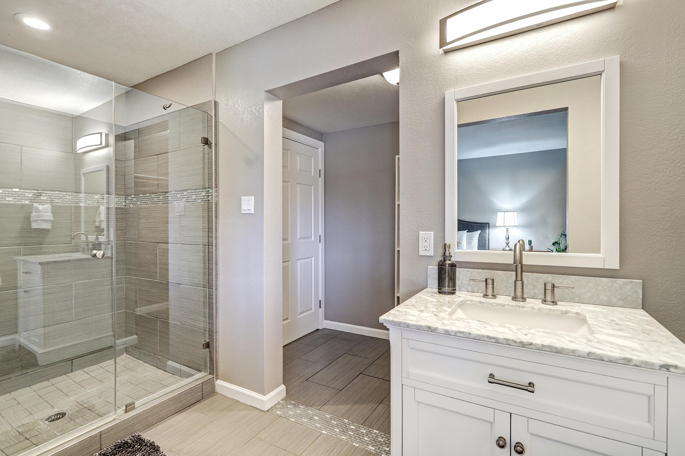 1424 Glorieta Street NE