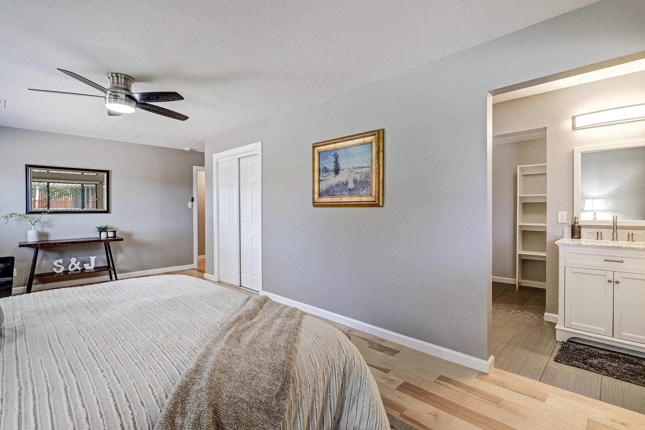 1424 Glorieta Street NE