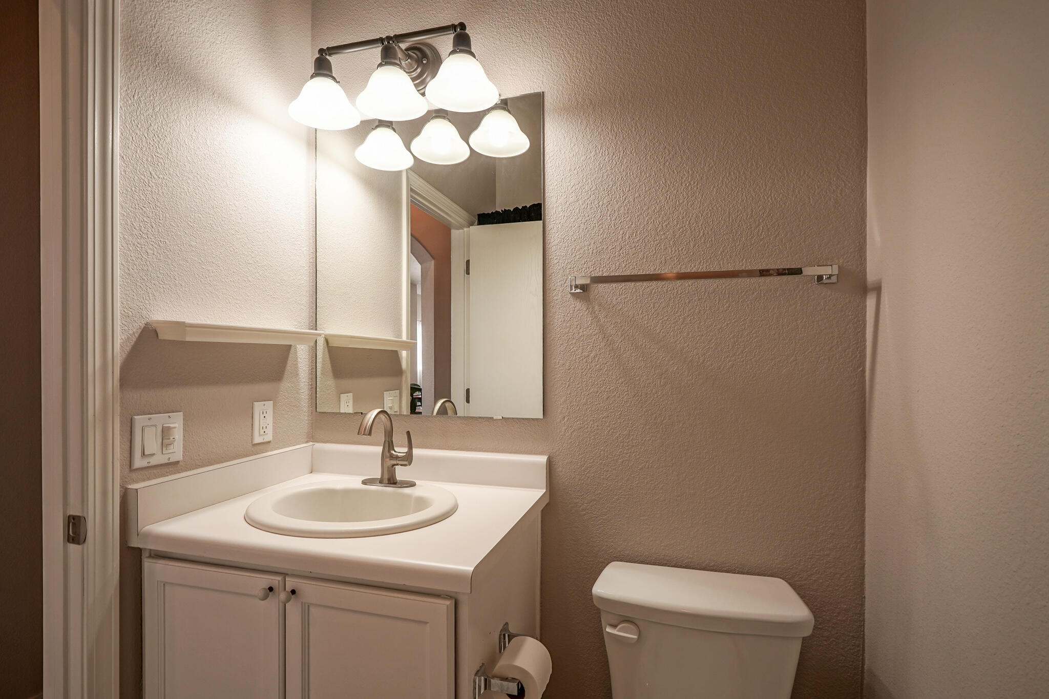 11040 Fort Point Lane NE C