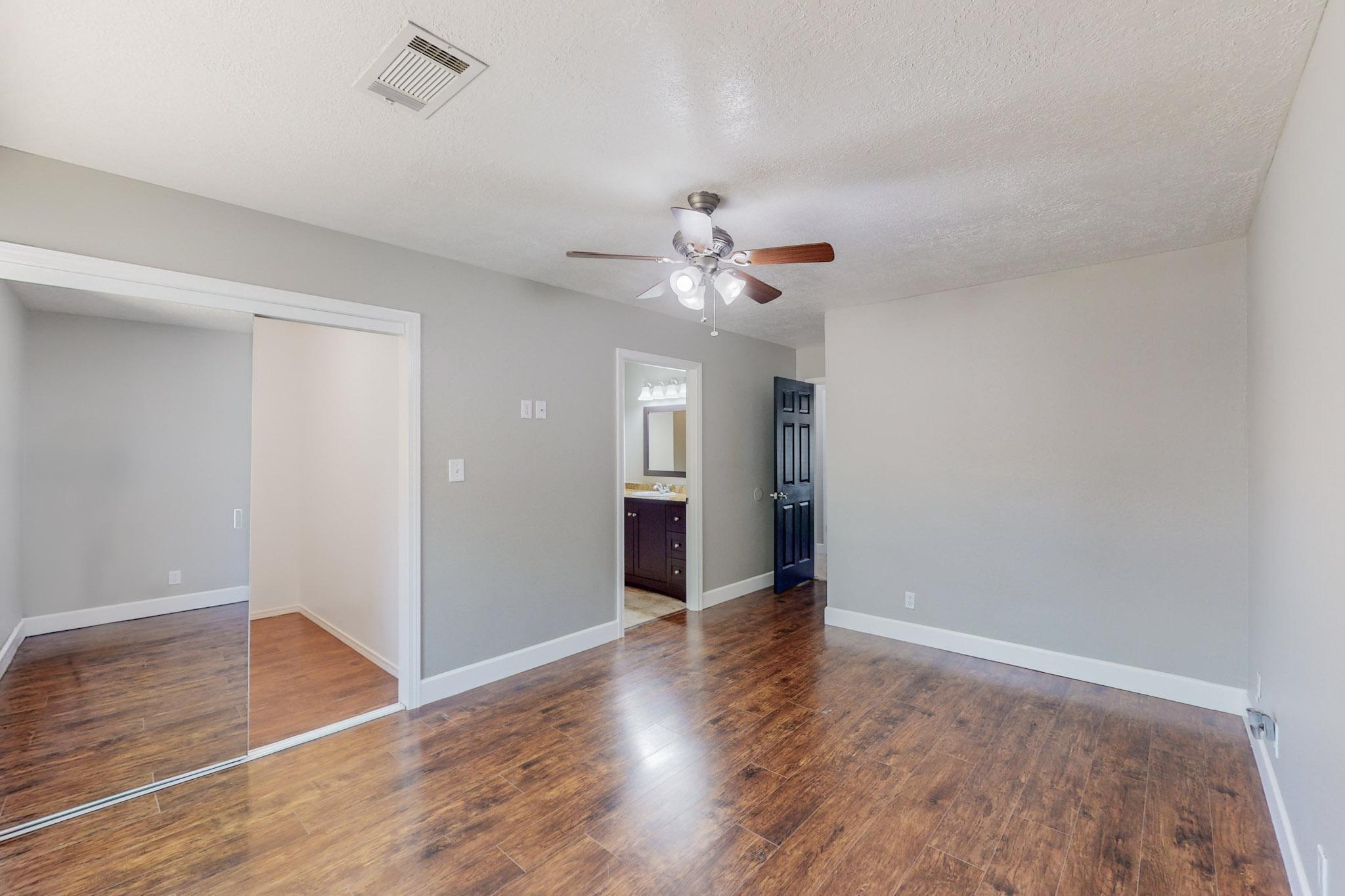 2505 Twin Buttes Drive NE