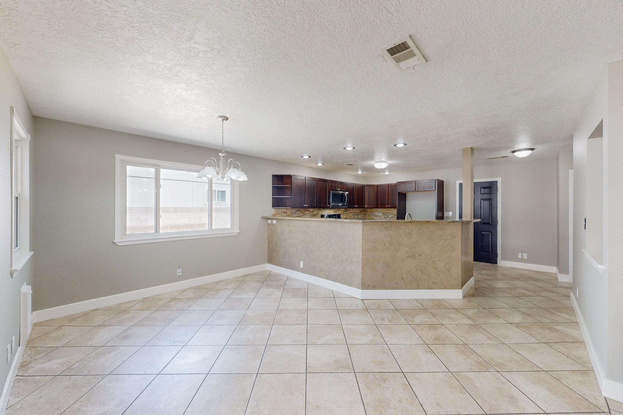 2505 Twin Buttes Drive NE