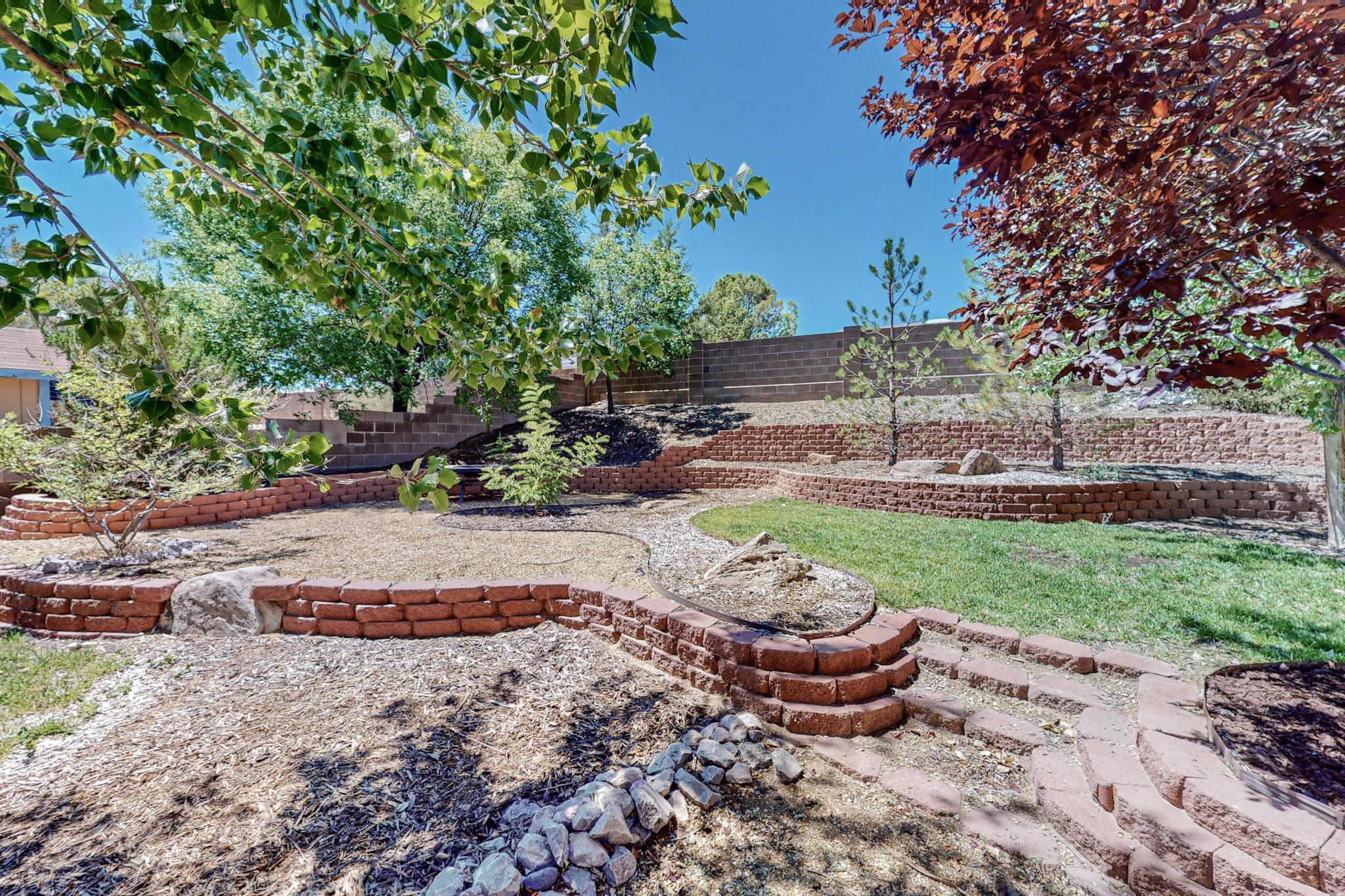 2505 Twin Buttes Drive NE