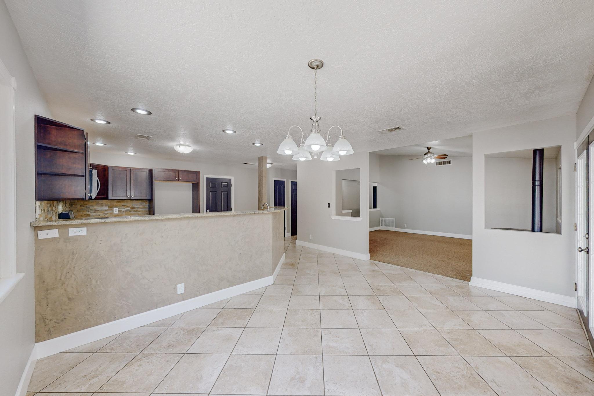 2505 Twin Buttes Drive NE