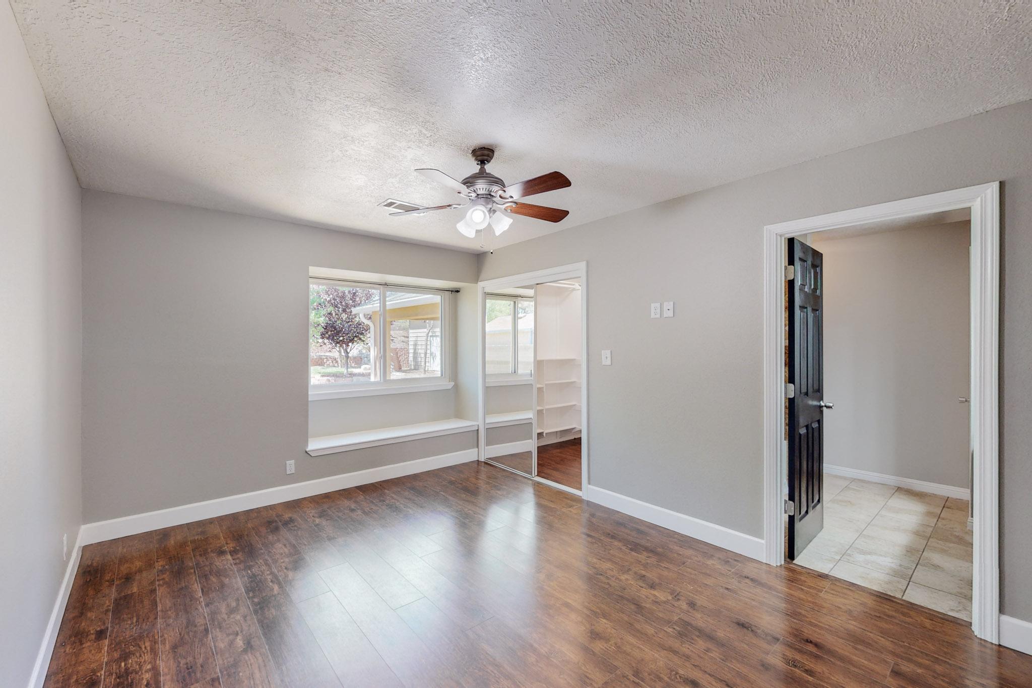 2505 Twin Buttes Drive NE