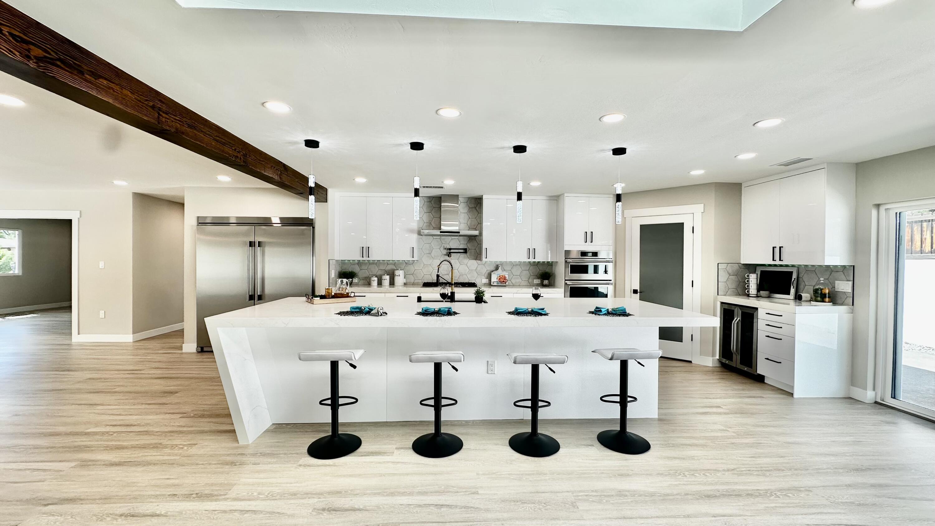 4523 Sunningdale Avenue NE