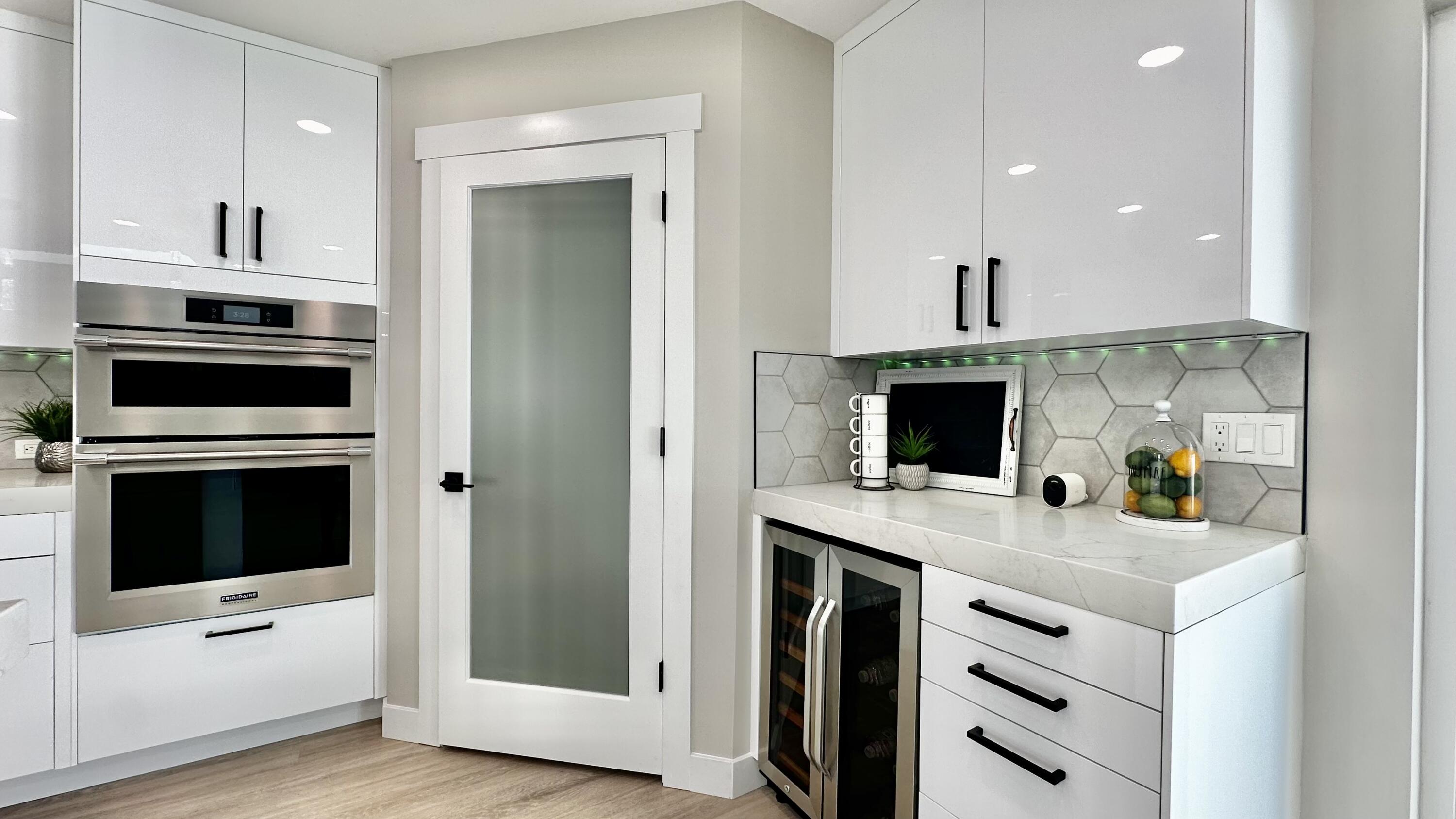 4523 Sunningdale Avenue NE