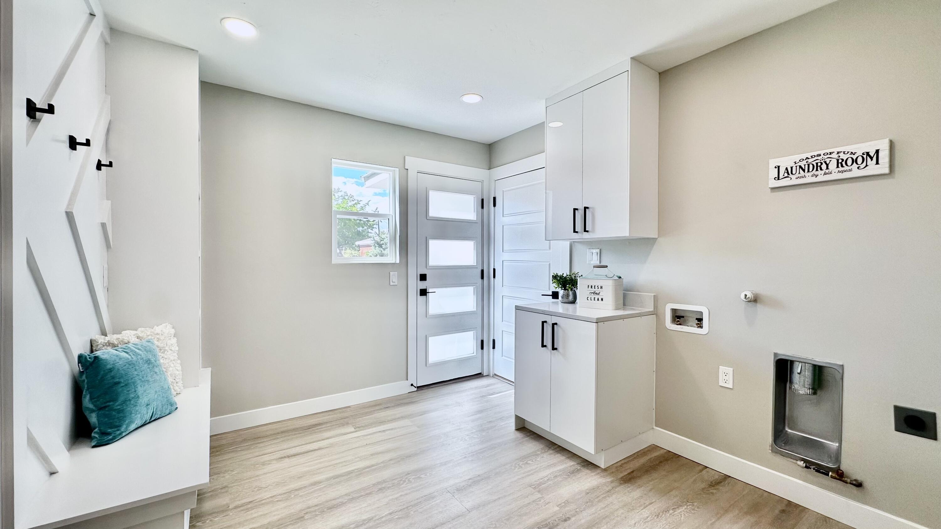 4523 Sunningdale Avenue NE