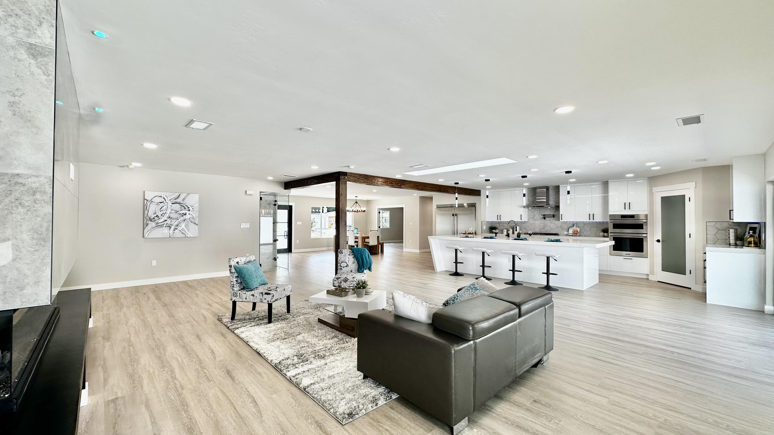 4523 Sunningdale Avenue NE