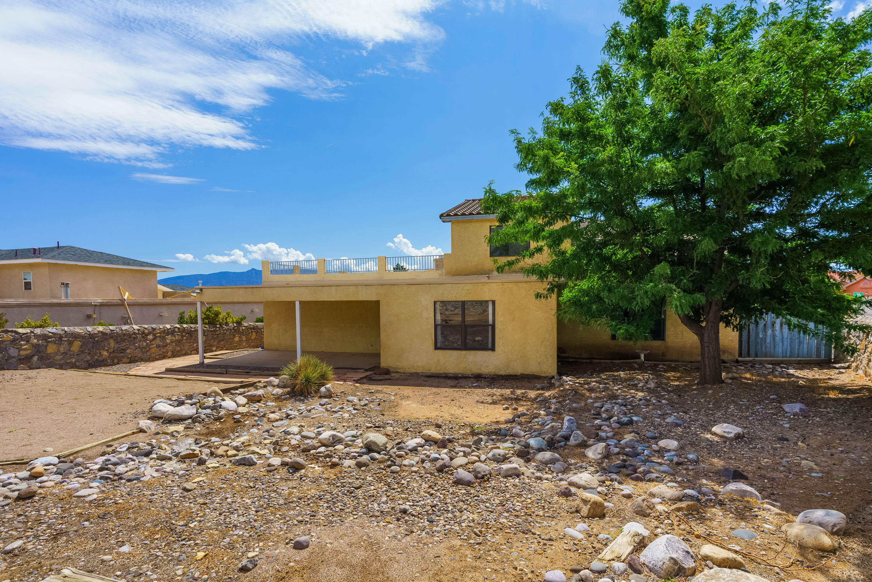 105 Castle Rock Road SE