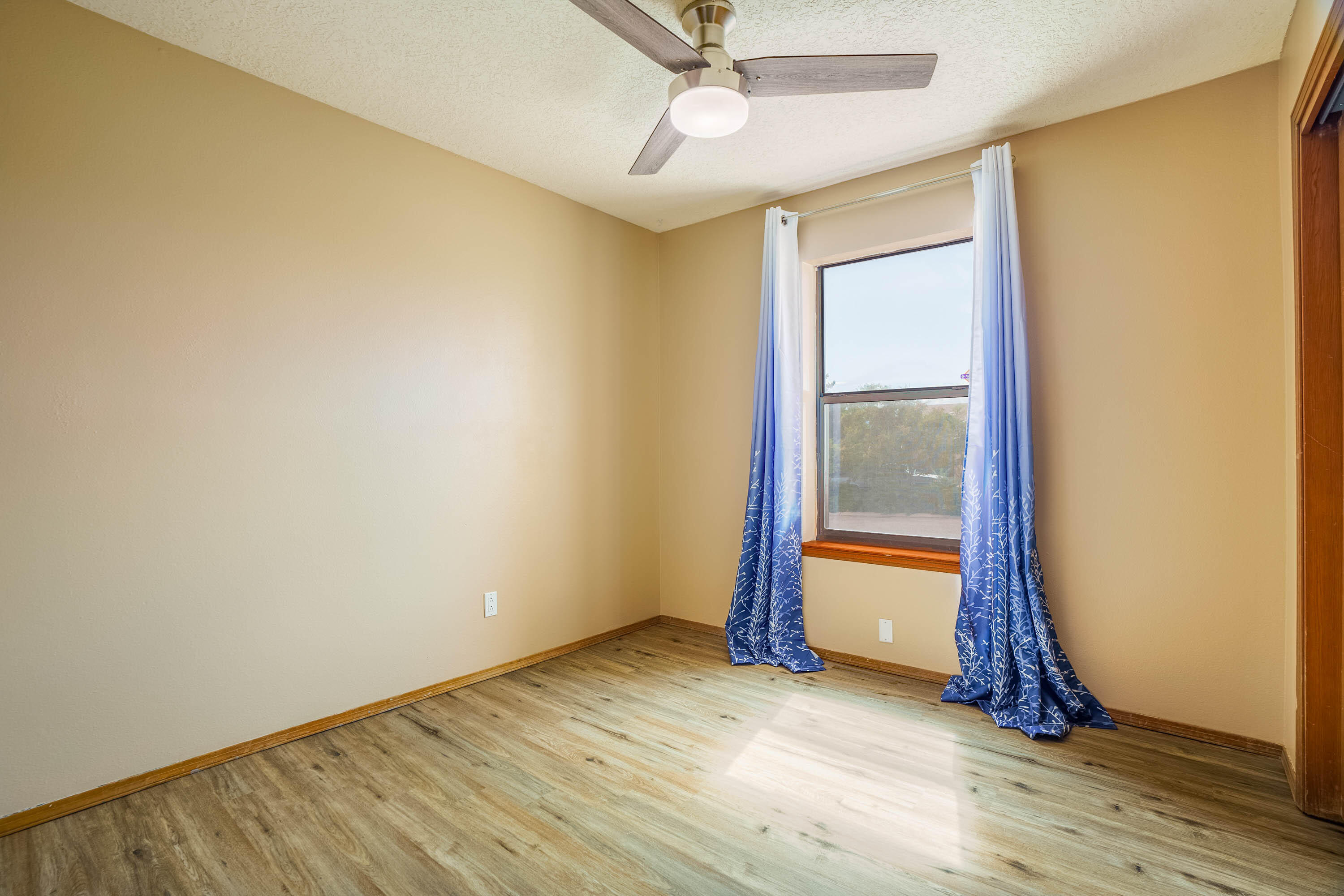 105 Castle Rock Road SE