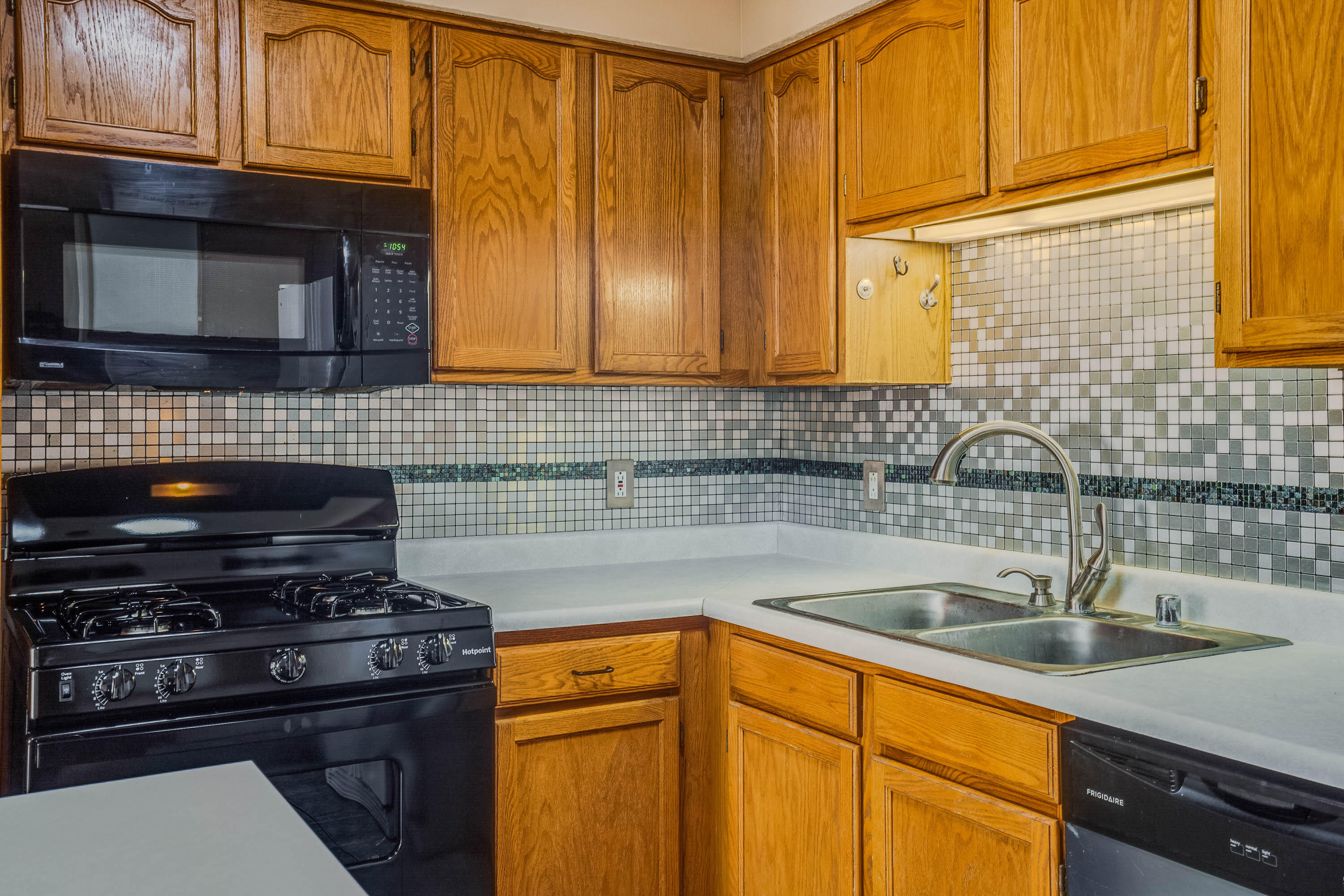 105 Castle Rock Road SE
