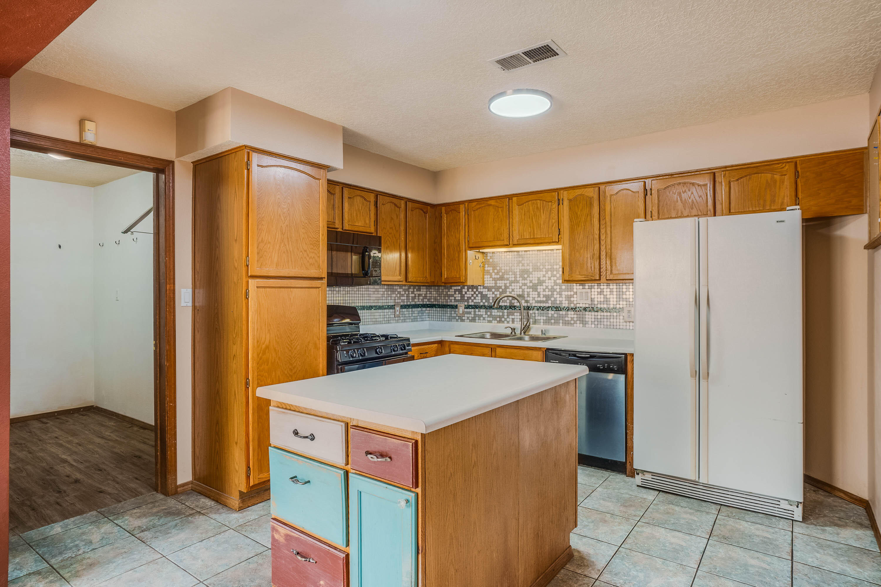 105 Castle Rock Road SE