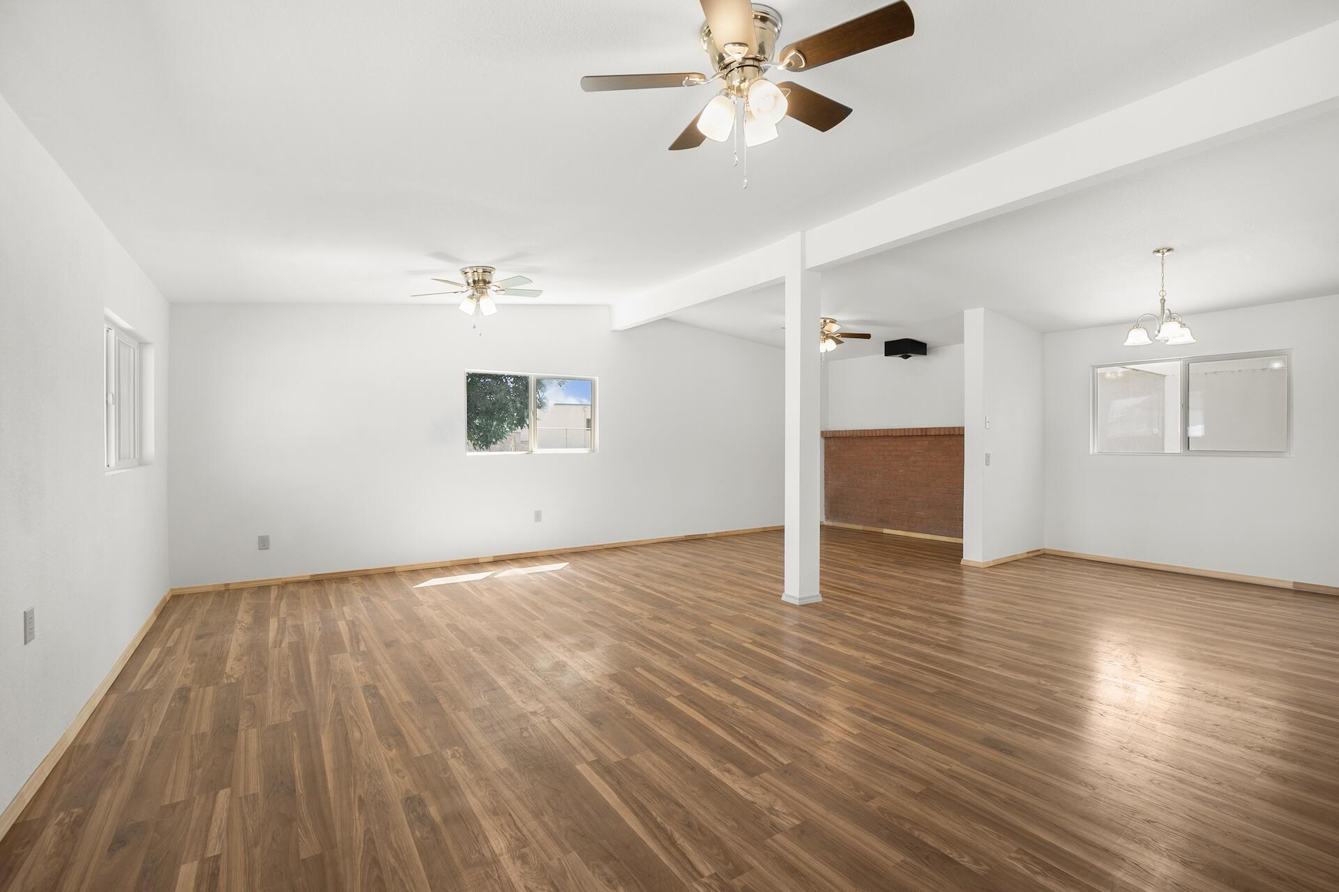 1001 Esperanza Drive