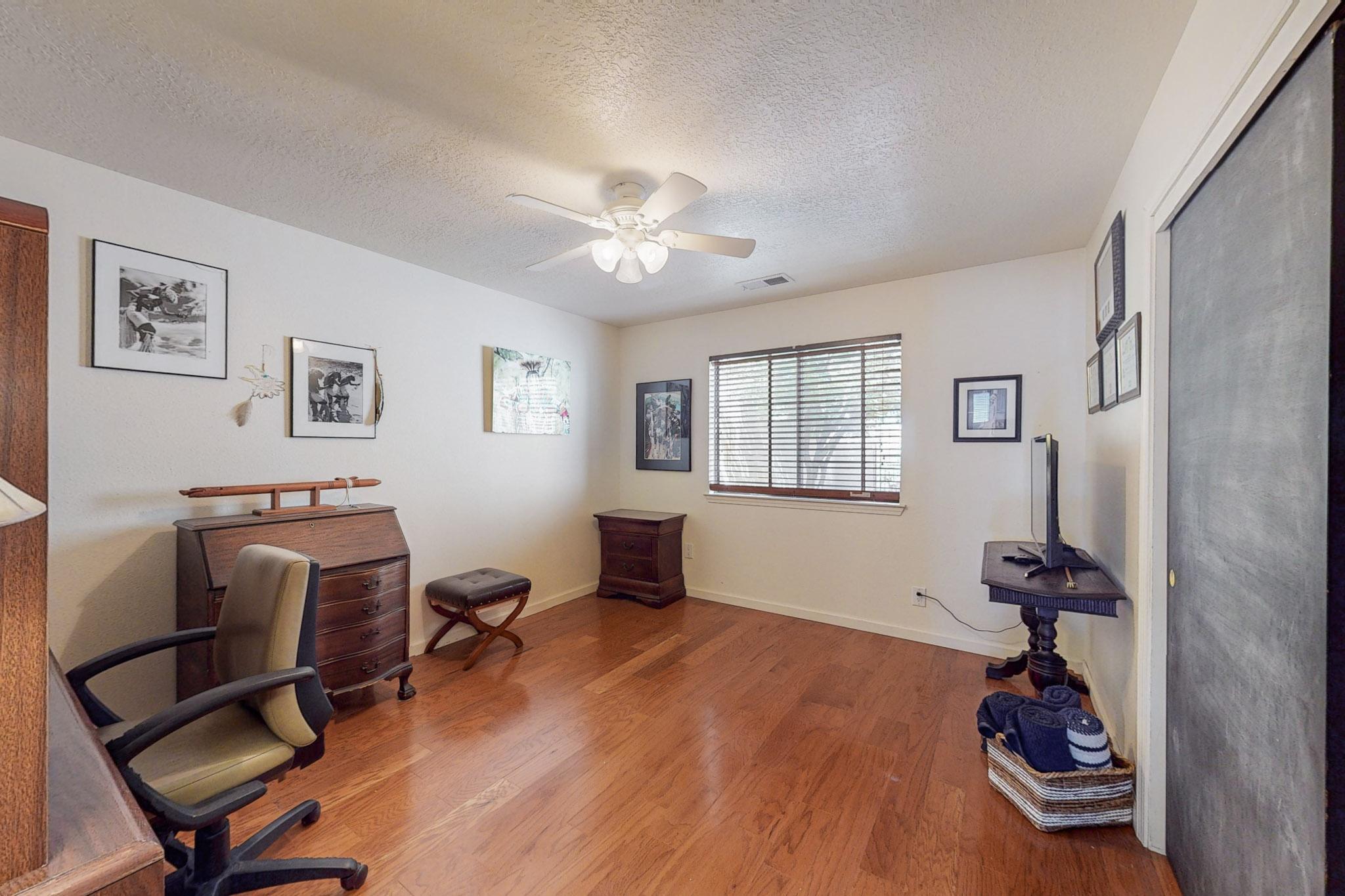 12812 DONETTE Court NE