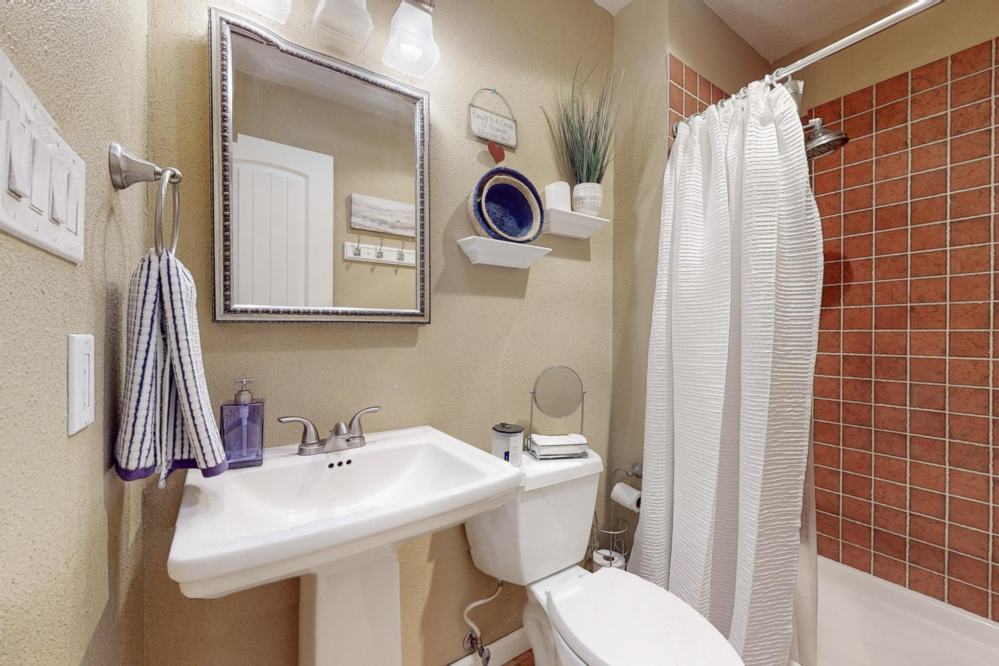 12812 DONETTE Court NE