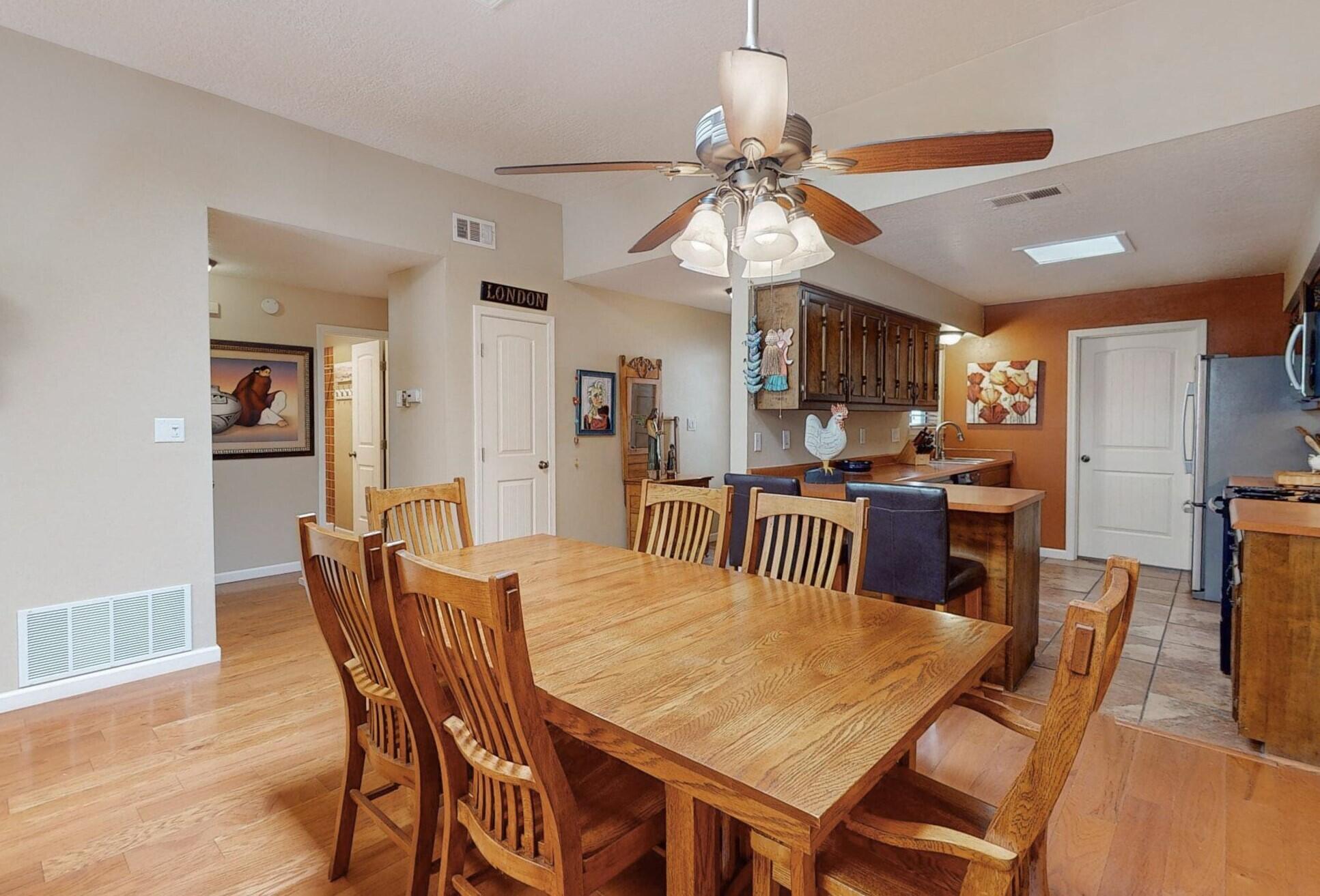 12812 DONETTE Court NE