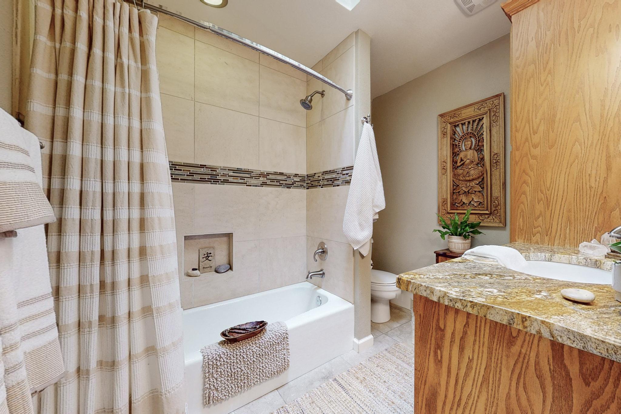 12812 DONETTE Court NE