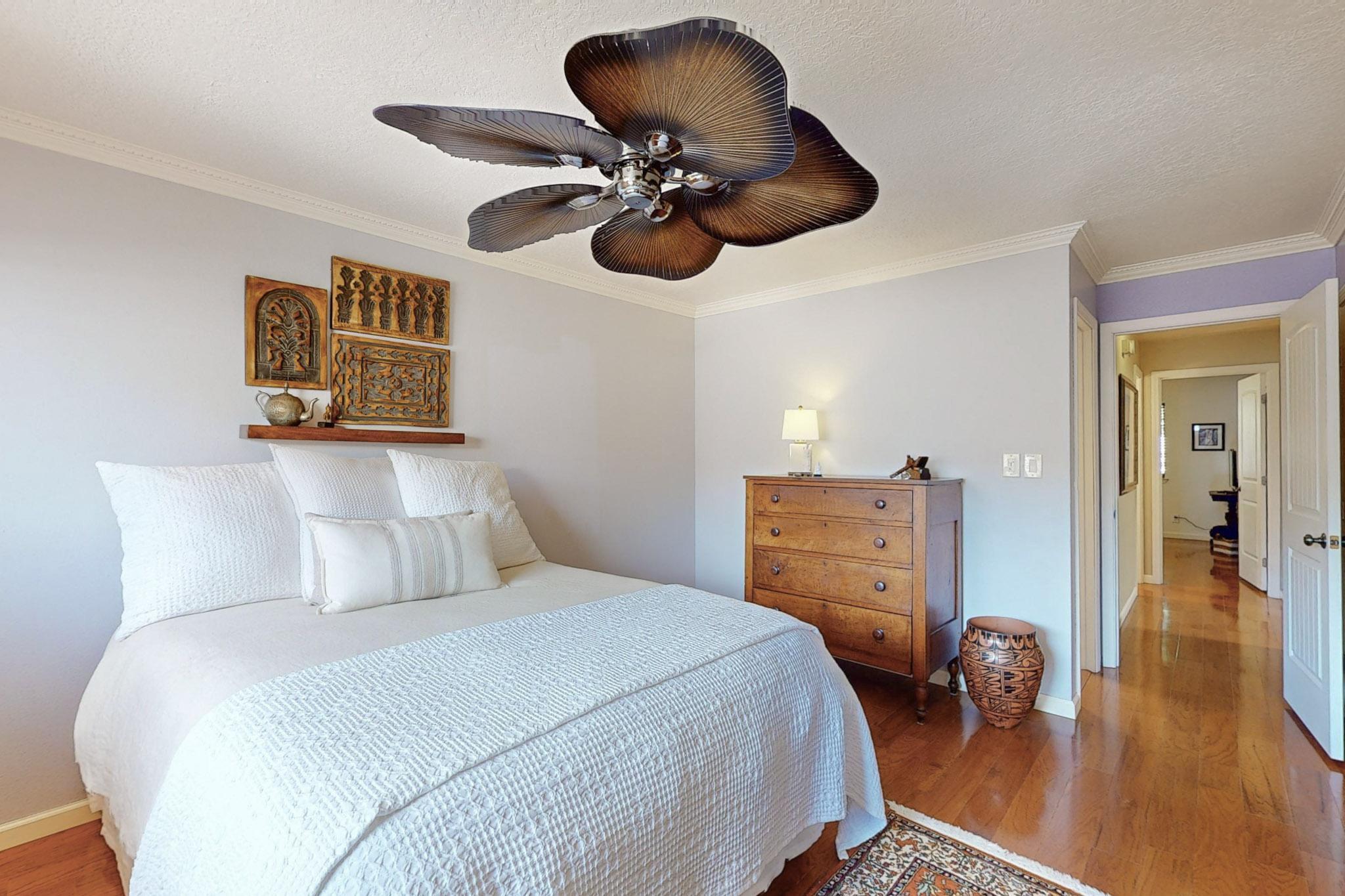 12812 DONETTE Court NE