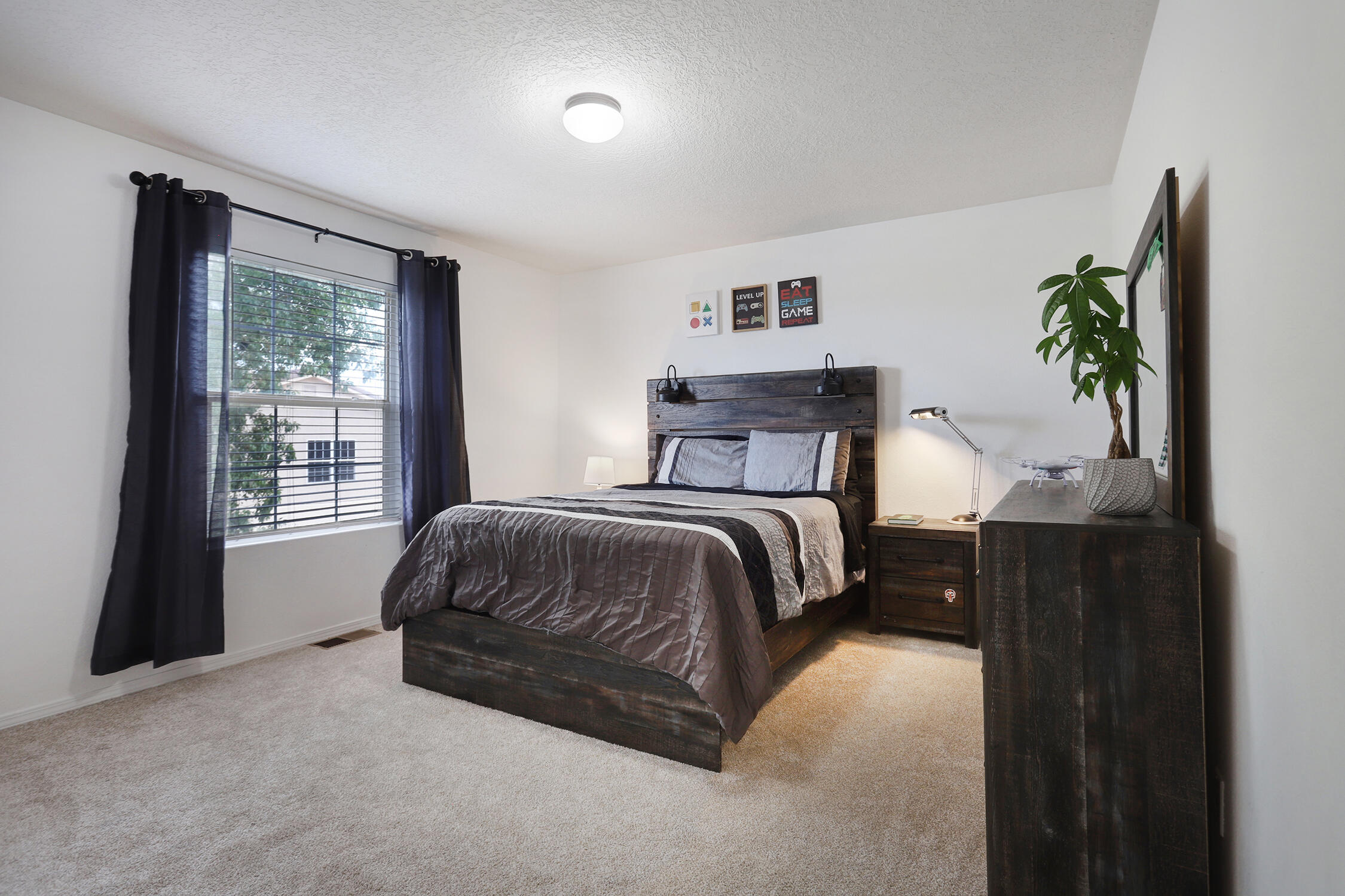 9200 Colima Avenue NW