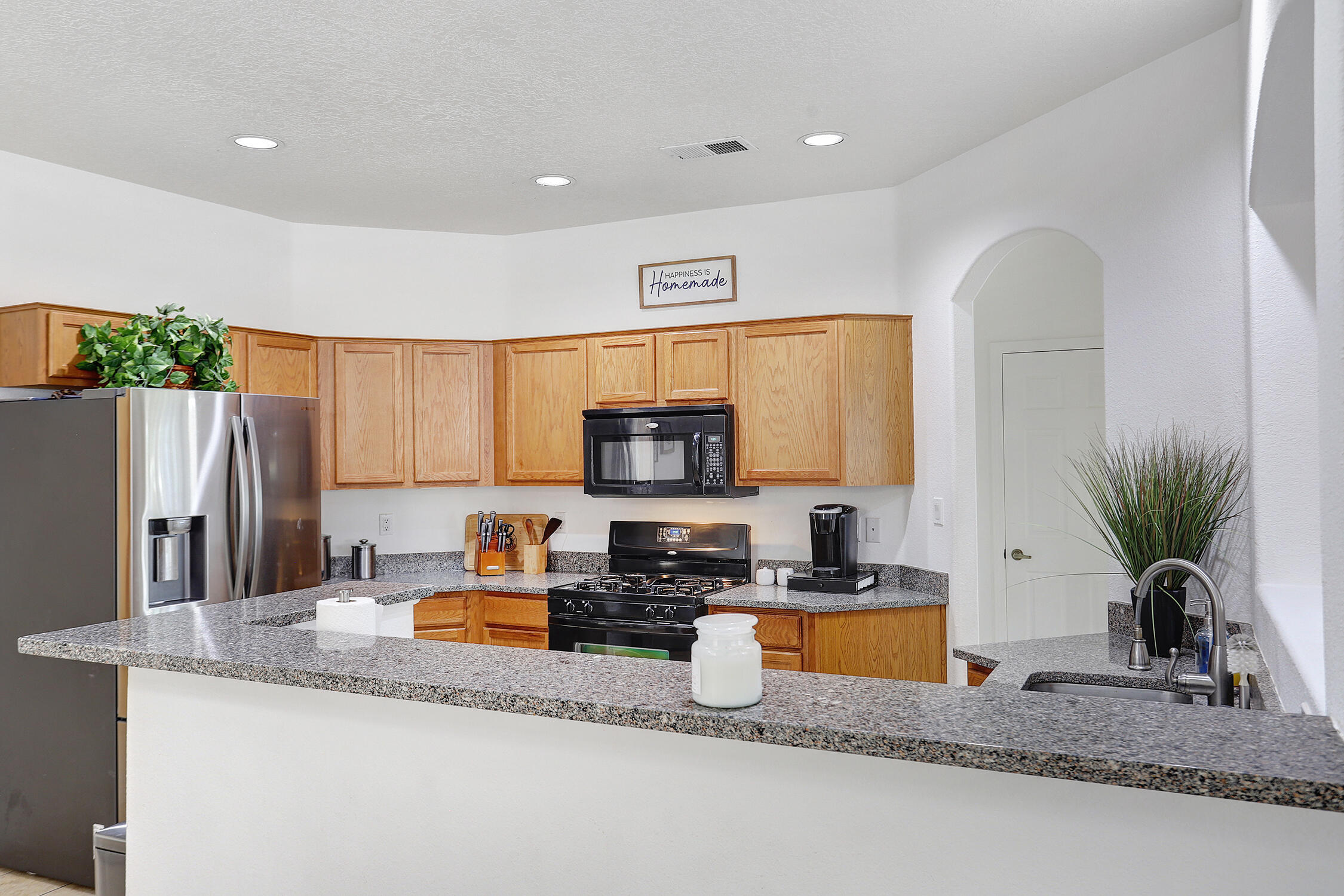 9200 Colima Avenue NW